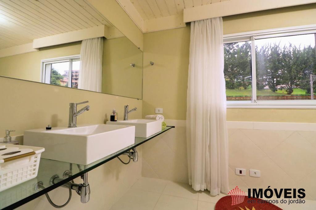 0 para Casas - Venda em Campos do Jordão