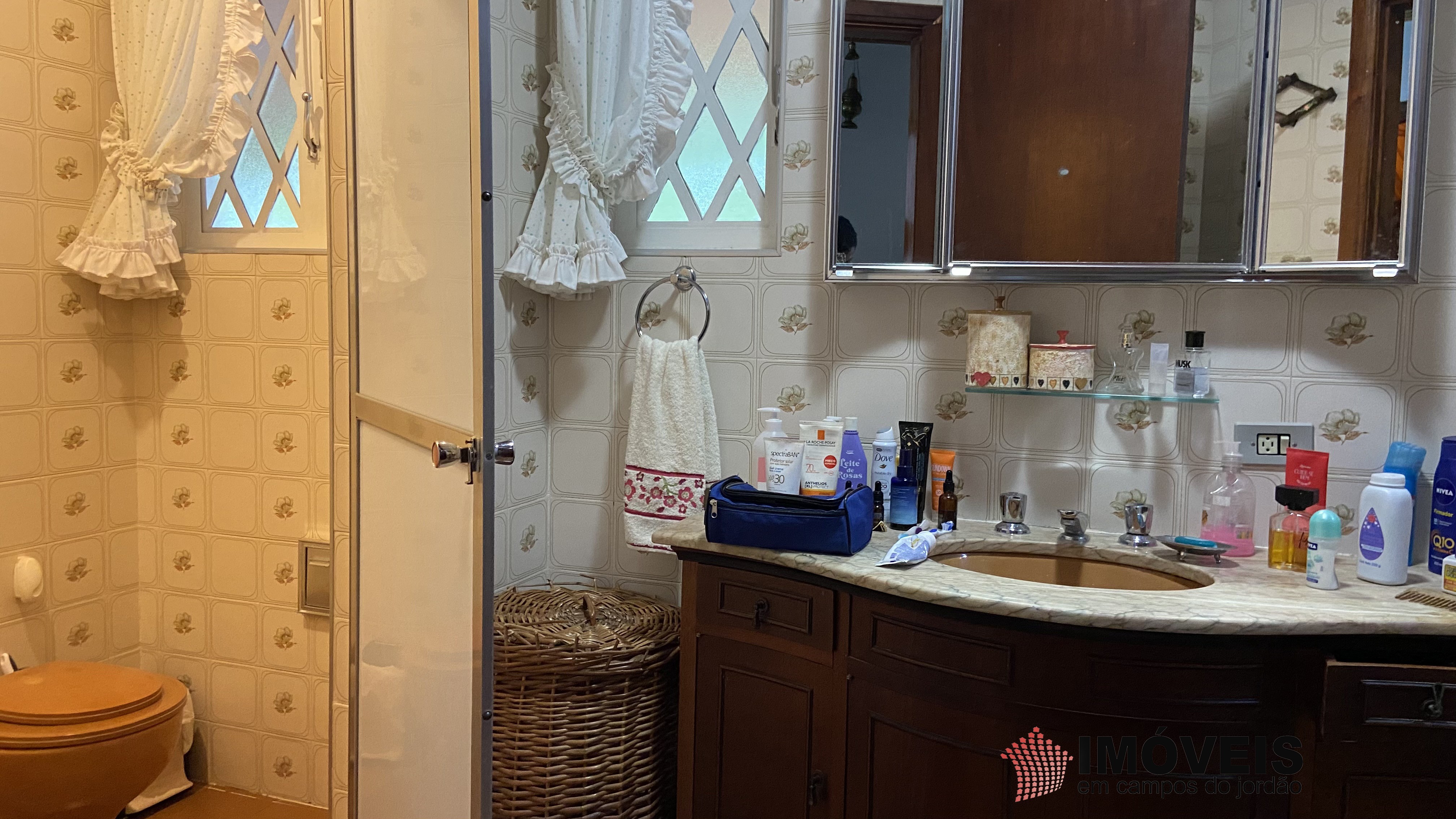 0 para Apartamentos - Venda em Campos do Jordão