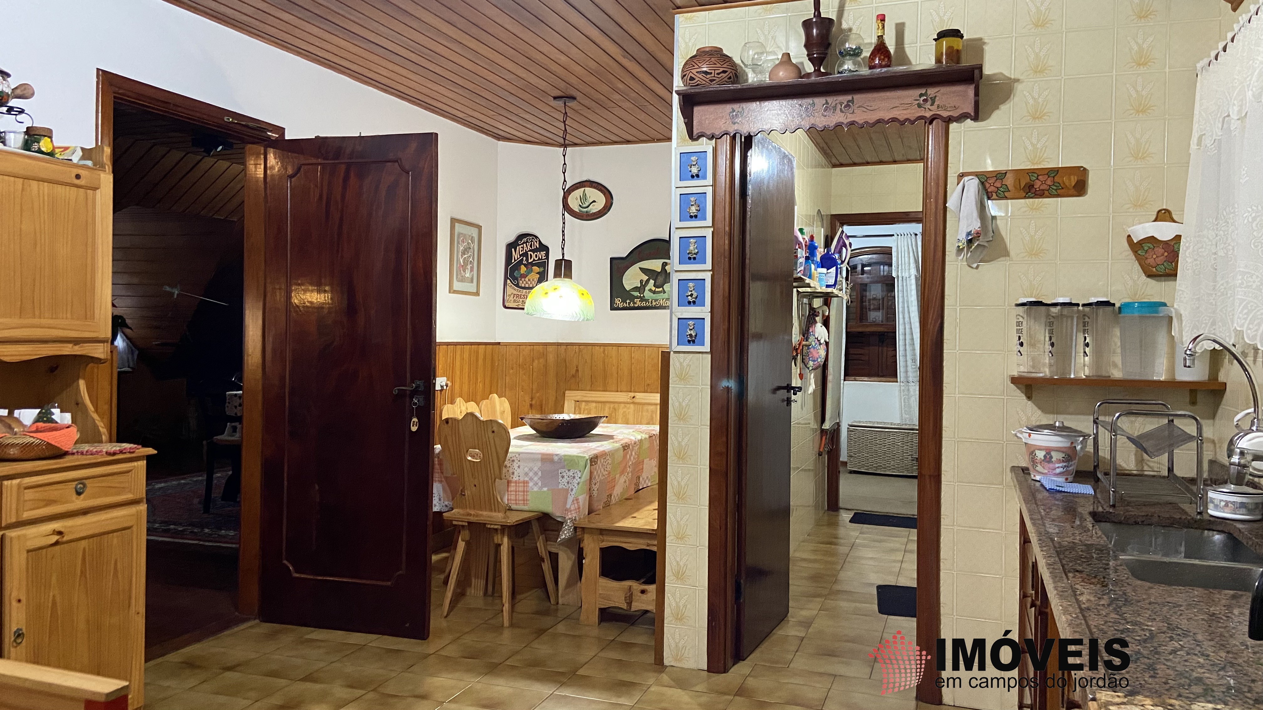 0 para Apartamentos - Venda em Campos do Jordão