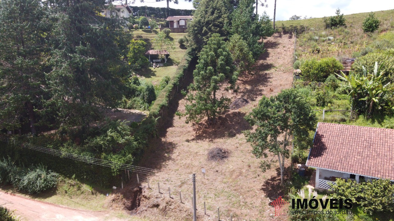 1 para Terrenos - Venda em Campos do Jordão