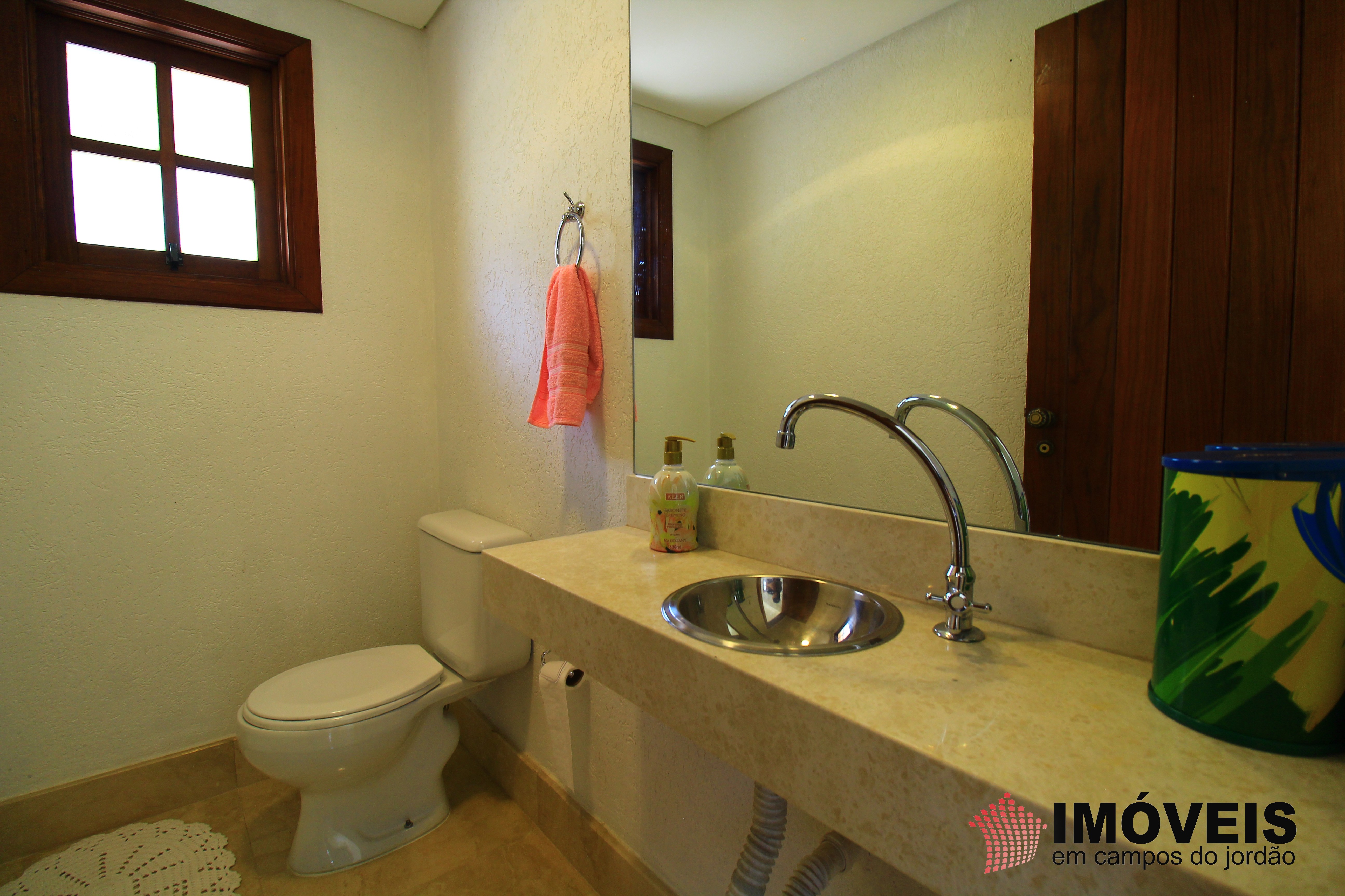 0 para Casas - Venda em Campos do Jordão