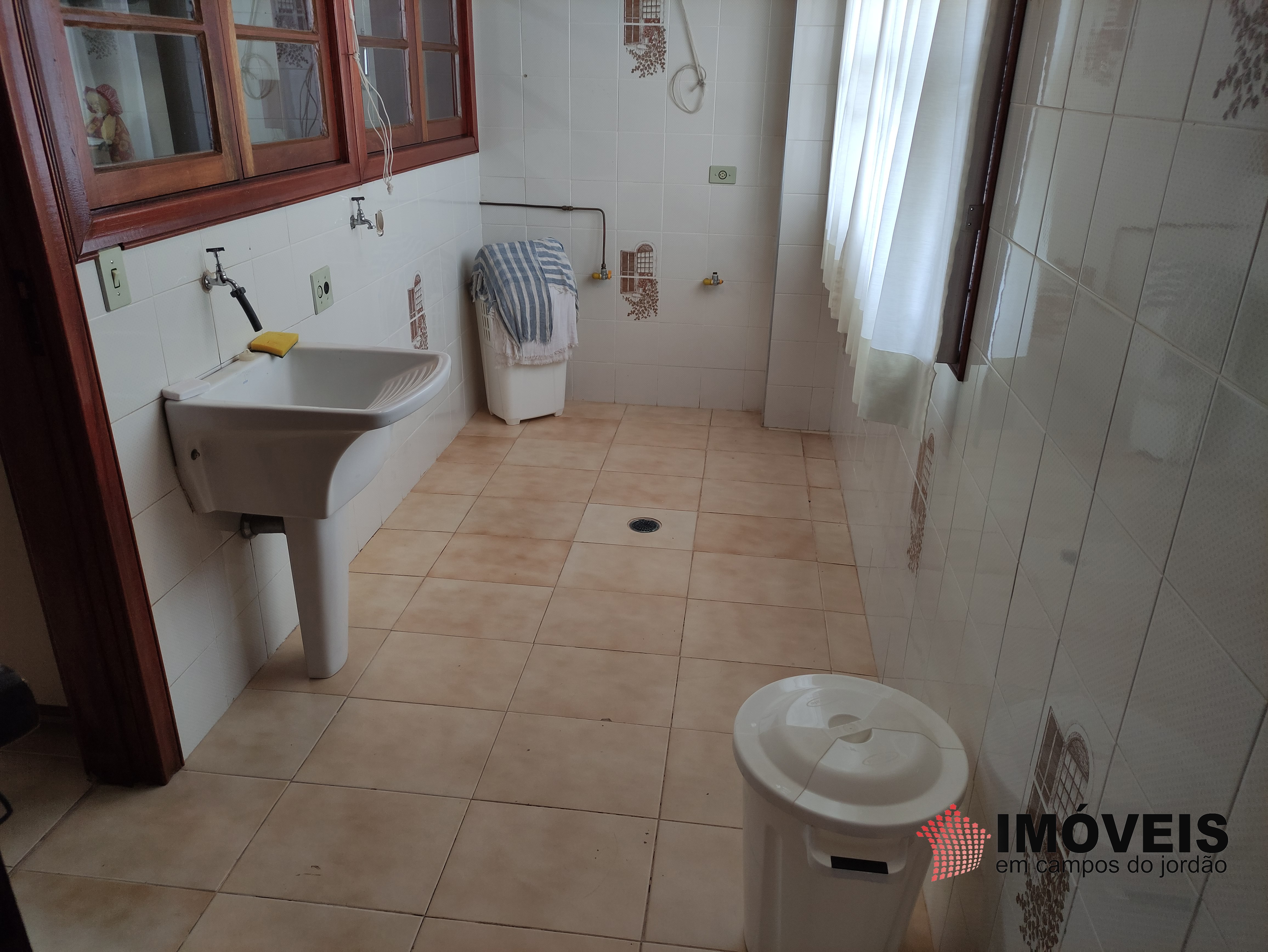 0 para Apartamentos - Venda em Campos do Jordão