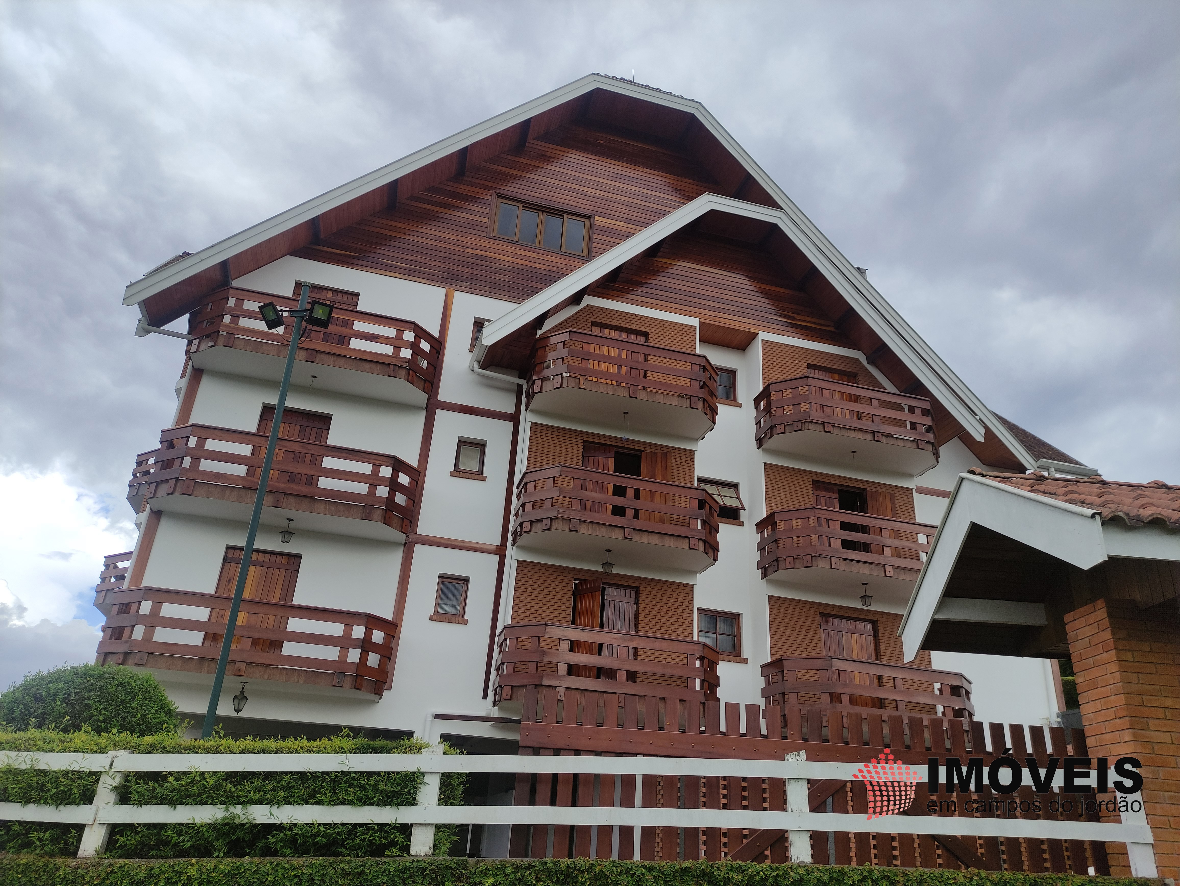 0 para Apartamentos - Venda em Campos do Jordão