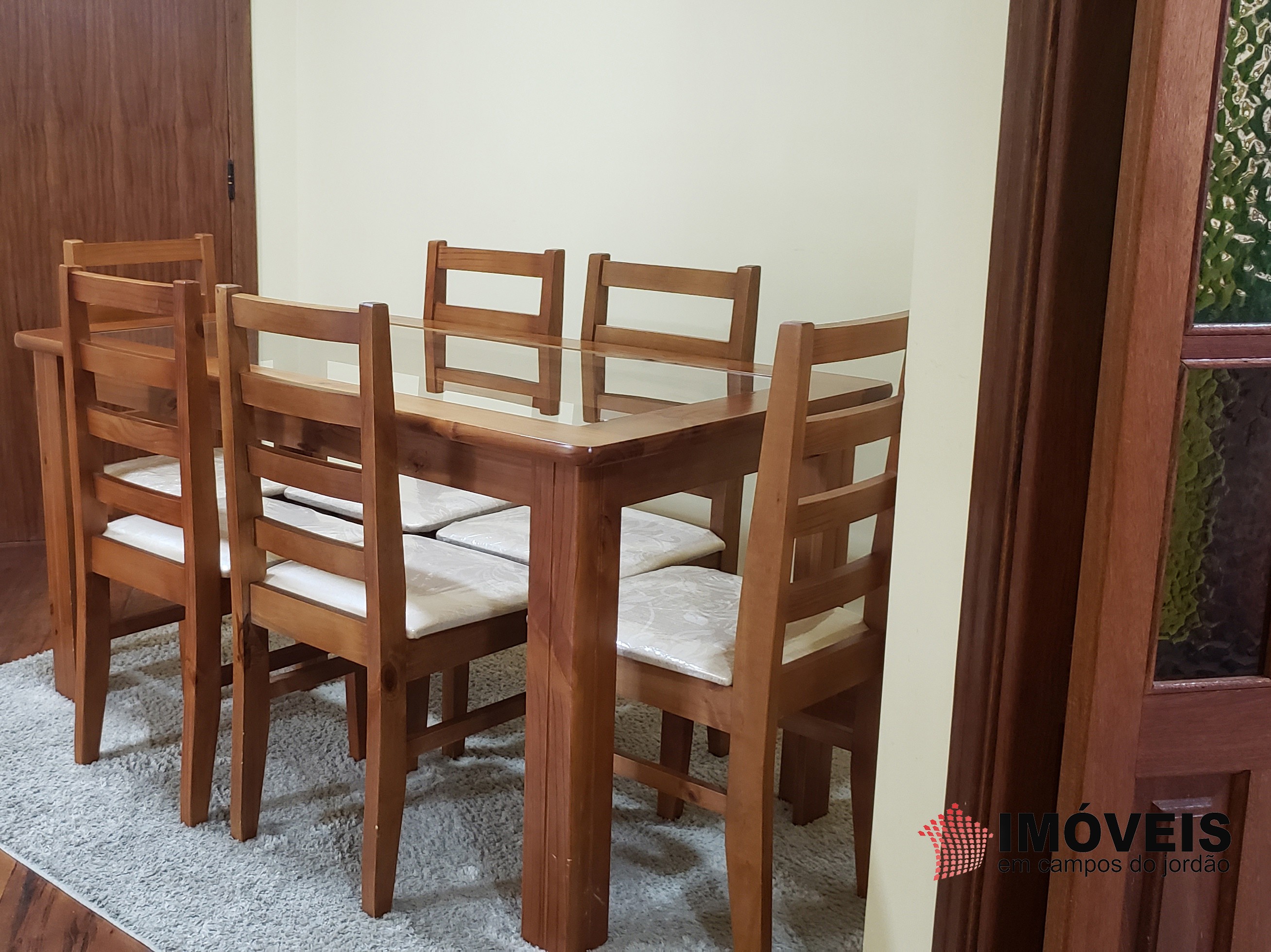 0 para Apartamentos - Venda em Campos do Jordão
