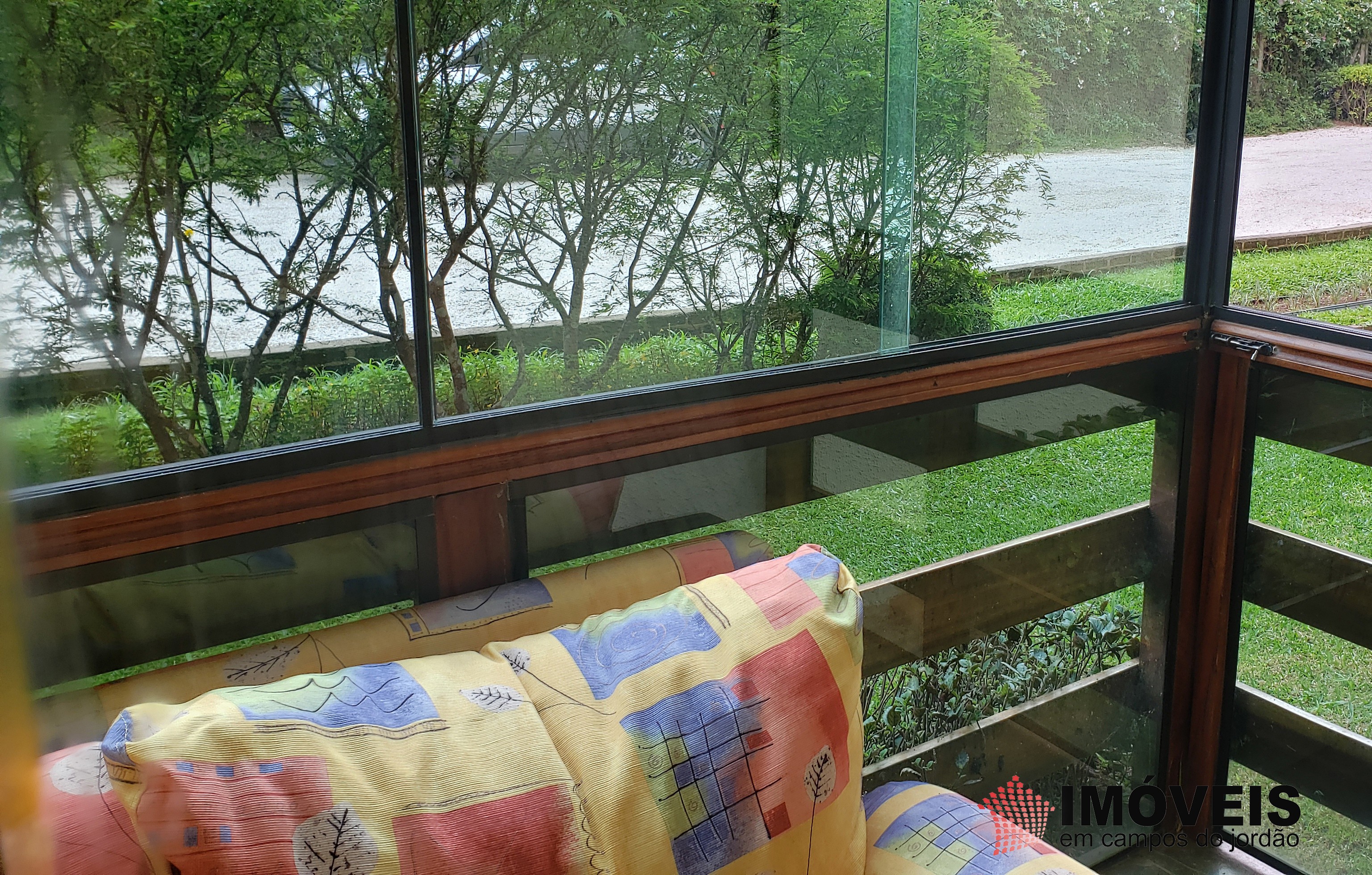 0 para Apartamentos - Venda em Campos do Jordão