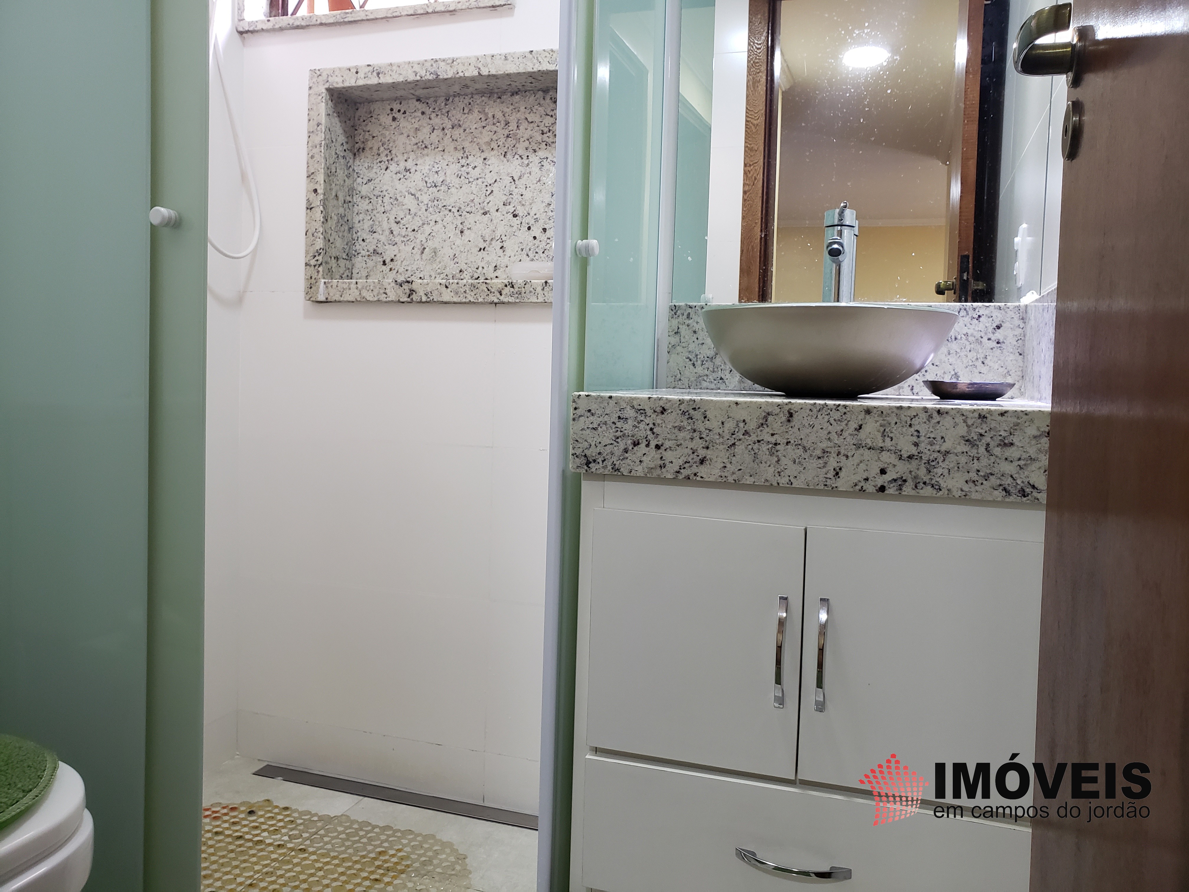 0 para Apartamentos - Venda em Campos do Jordão