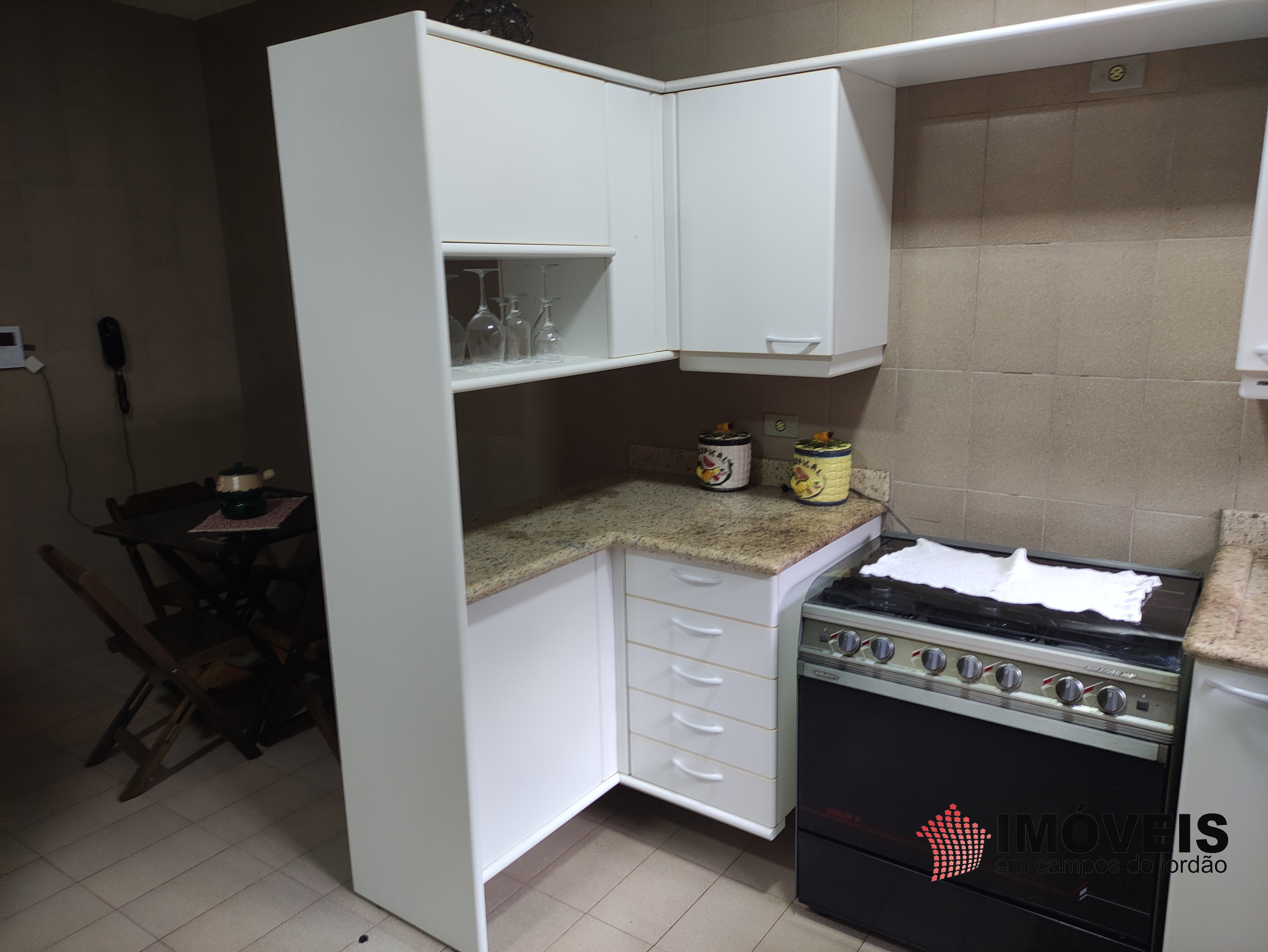 0 para Apartamentos - Venda em Campos do Jordão