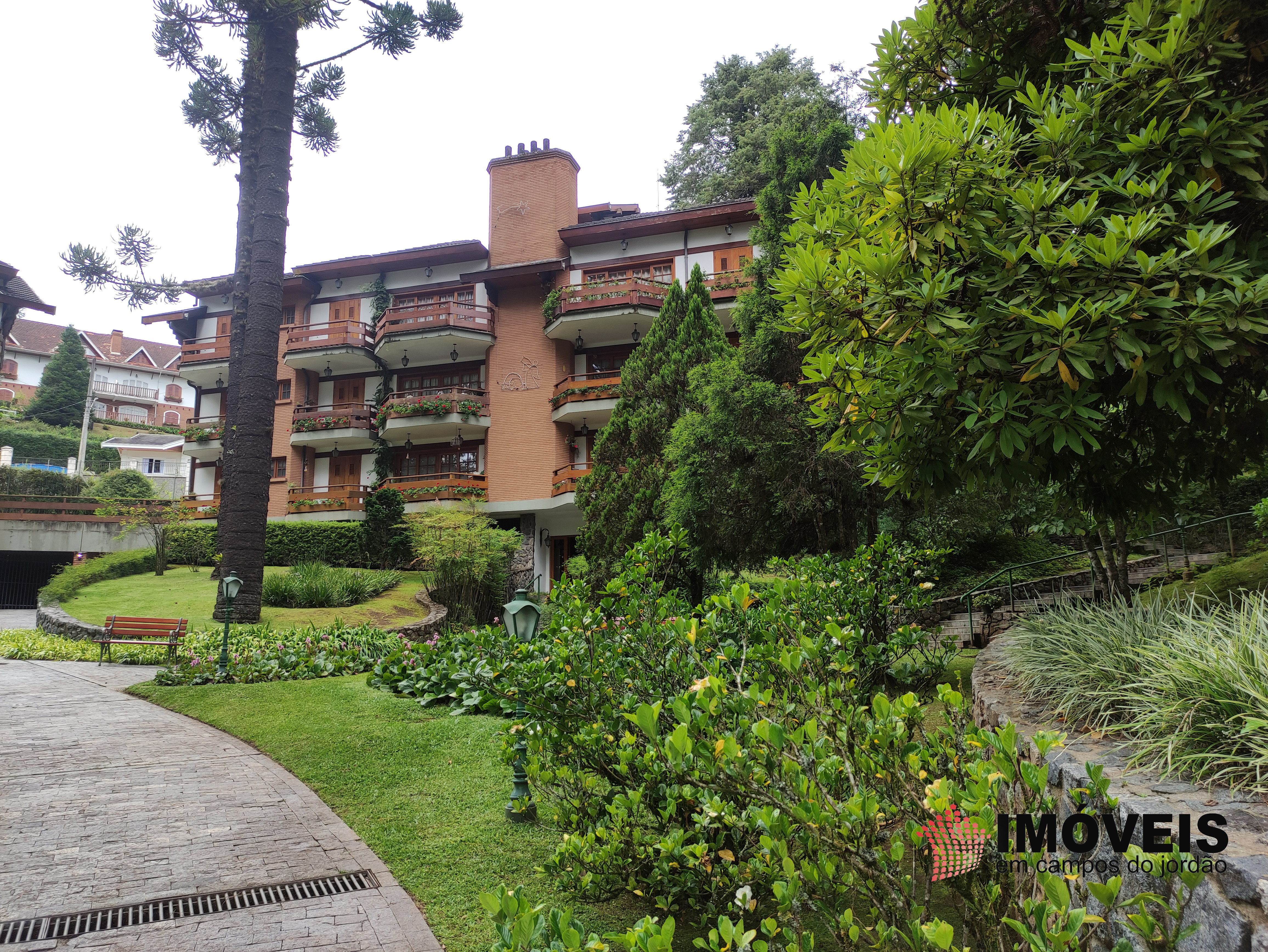 0 para Apartamentos - Venda em Campos do Jordão