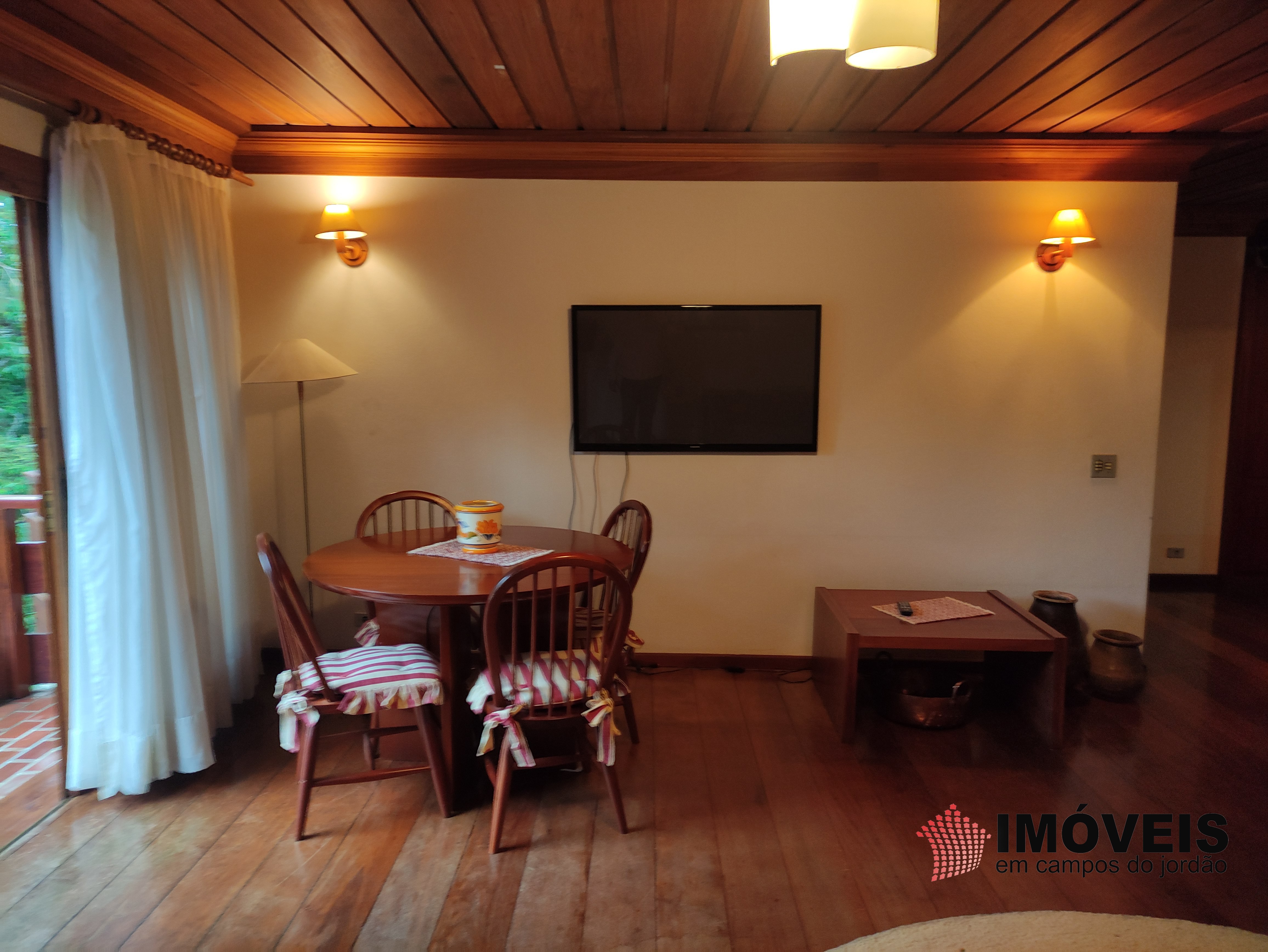 0 para Apartamentos - Venda em Campos do Jordão