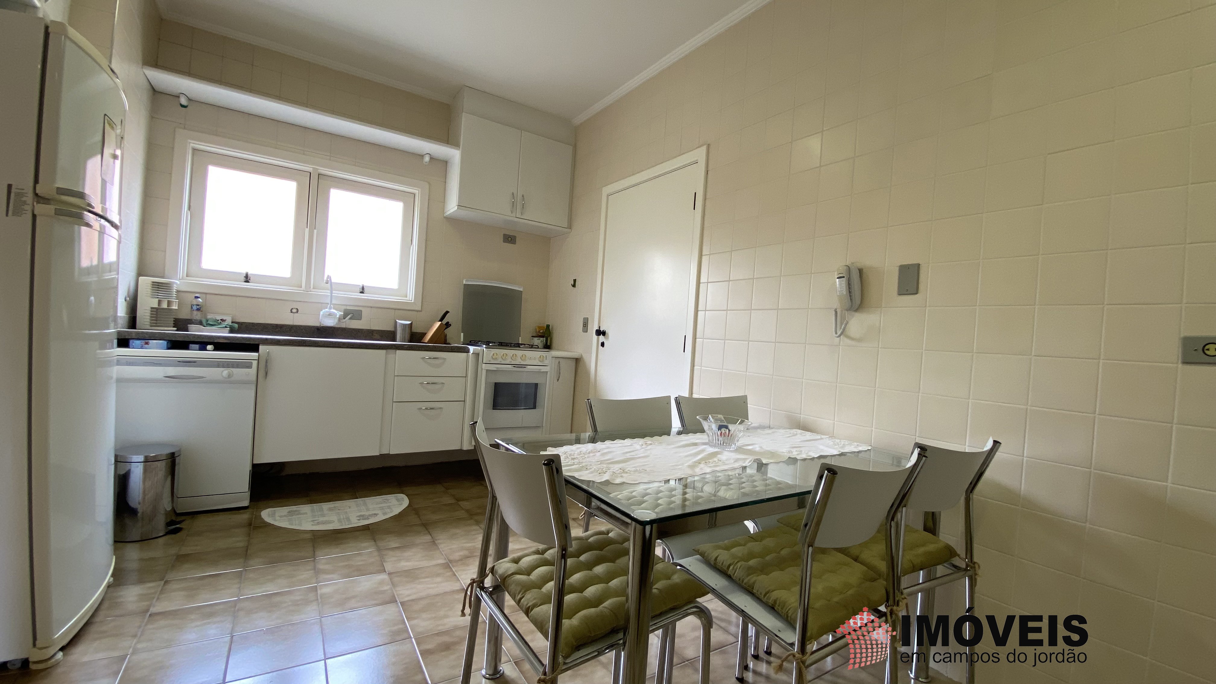 0 para Apartamentos - Venda em Campos do Jordão