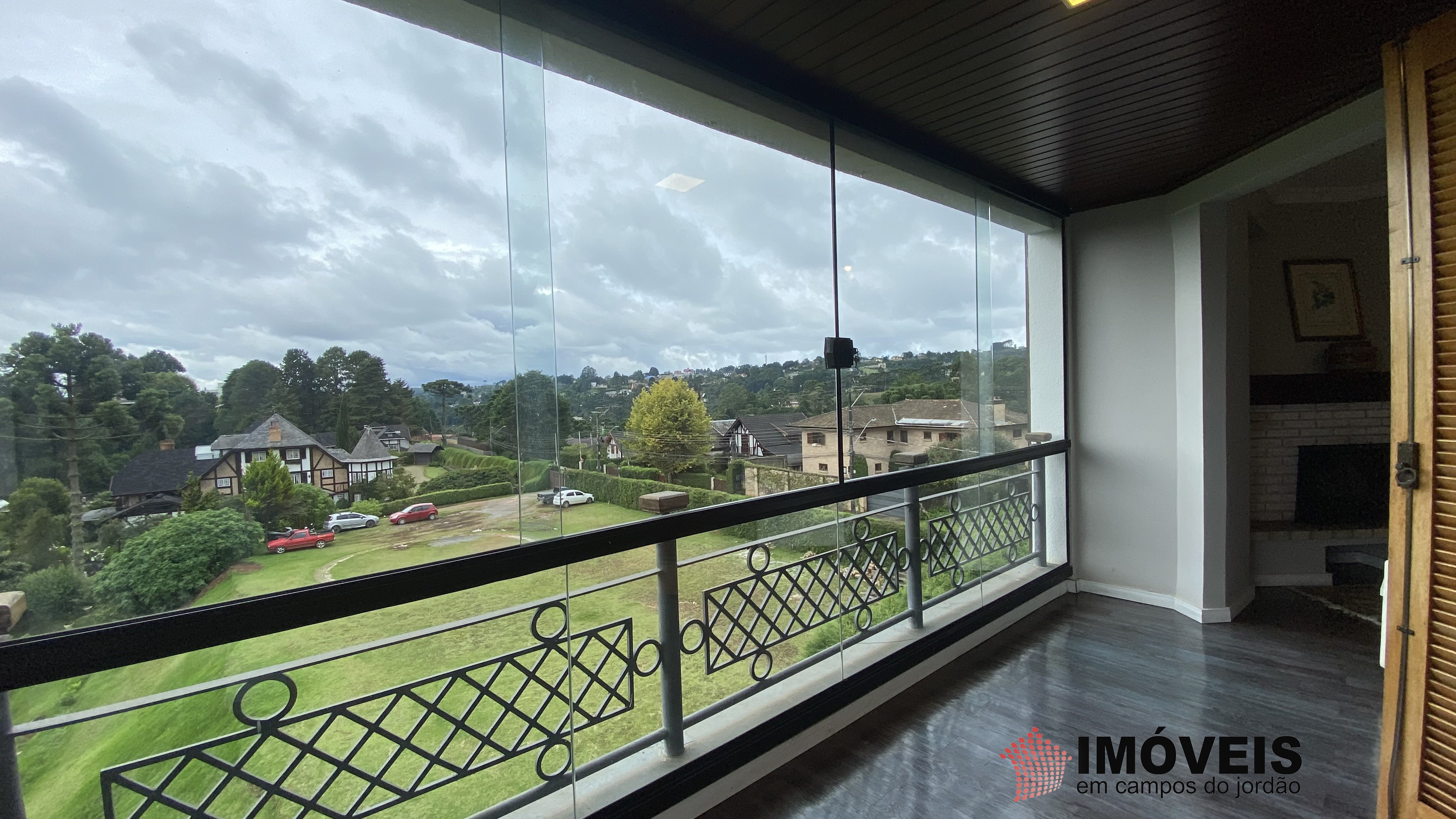 0 para Apartamentos - Venda em Campos do Jordão