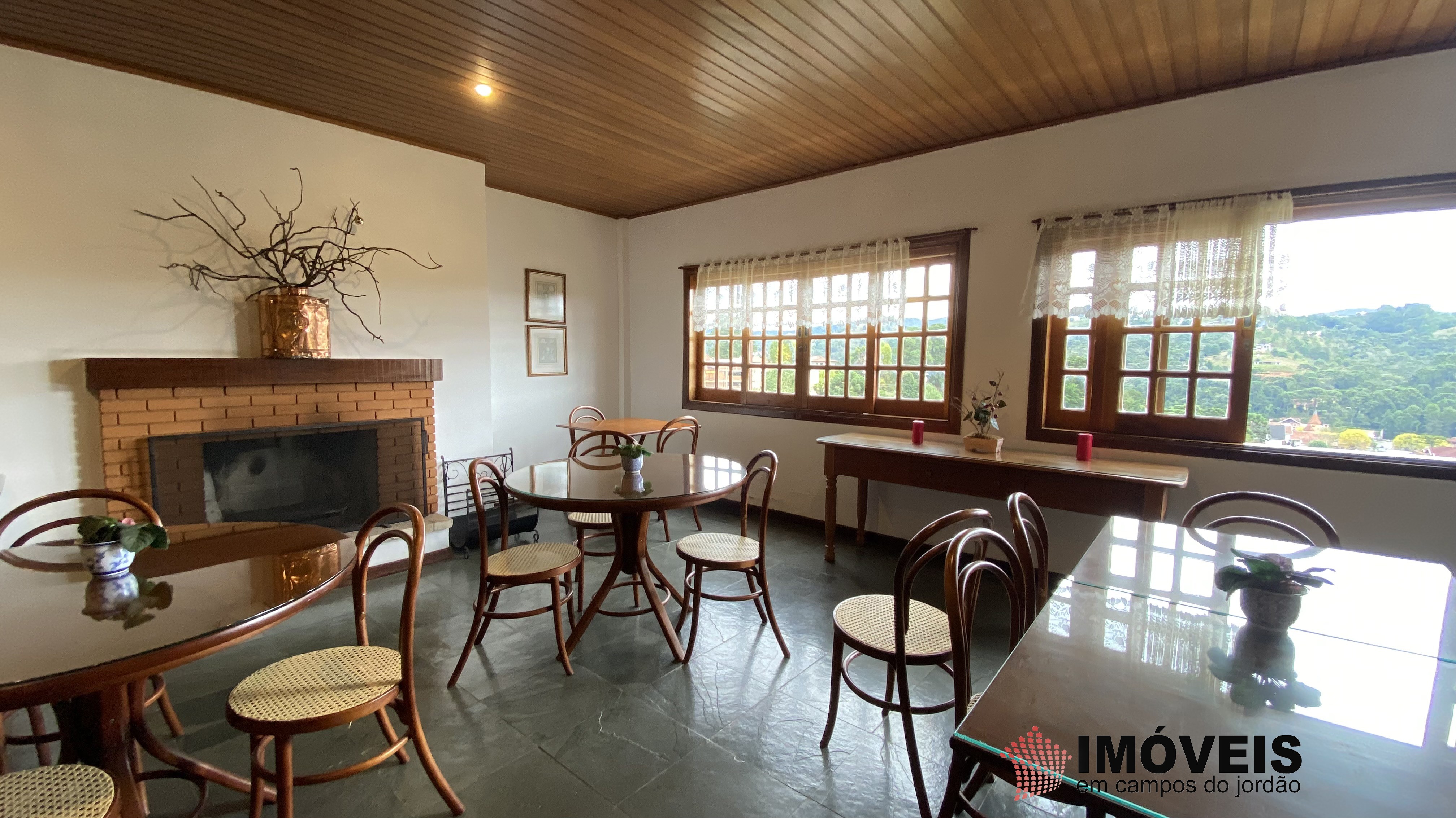 0 para Apartamentos - Venda em Campos do Jordão