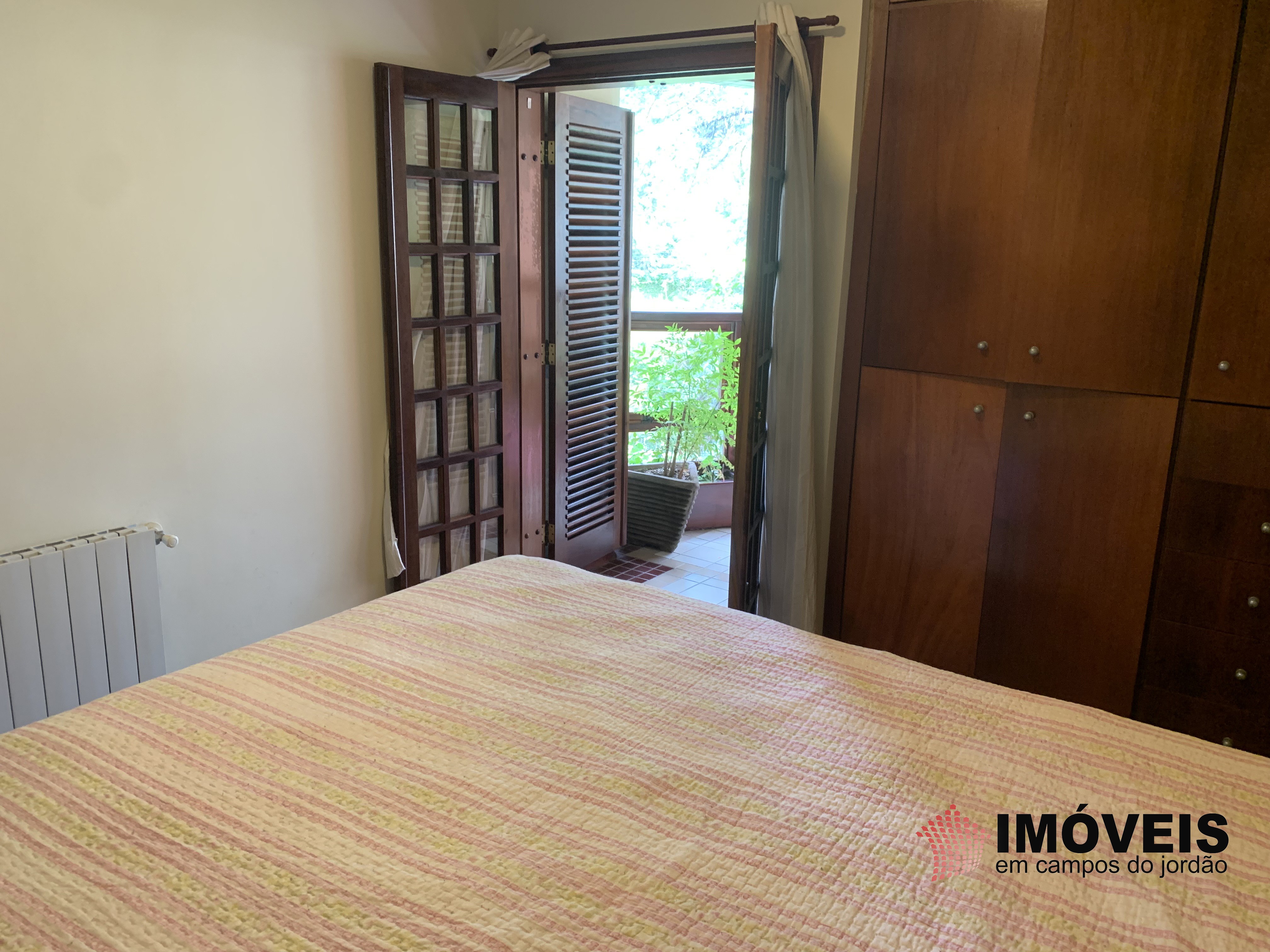 0 para Apartamentos - Venda em Campos do Jordão