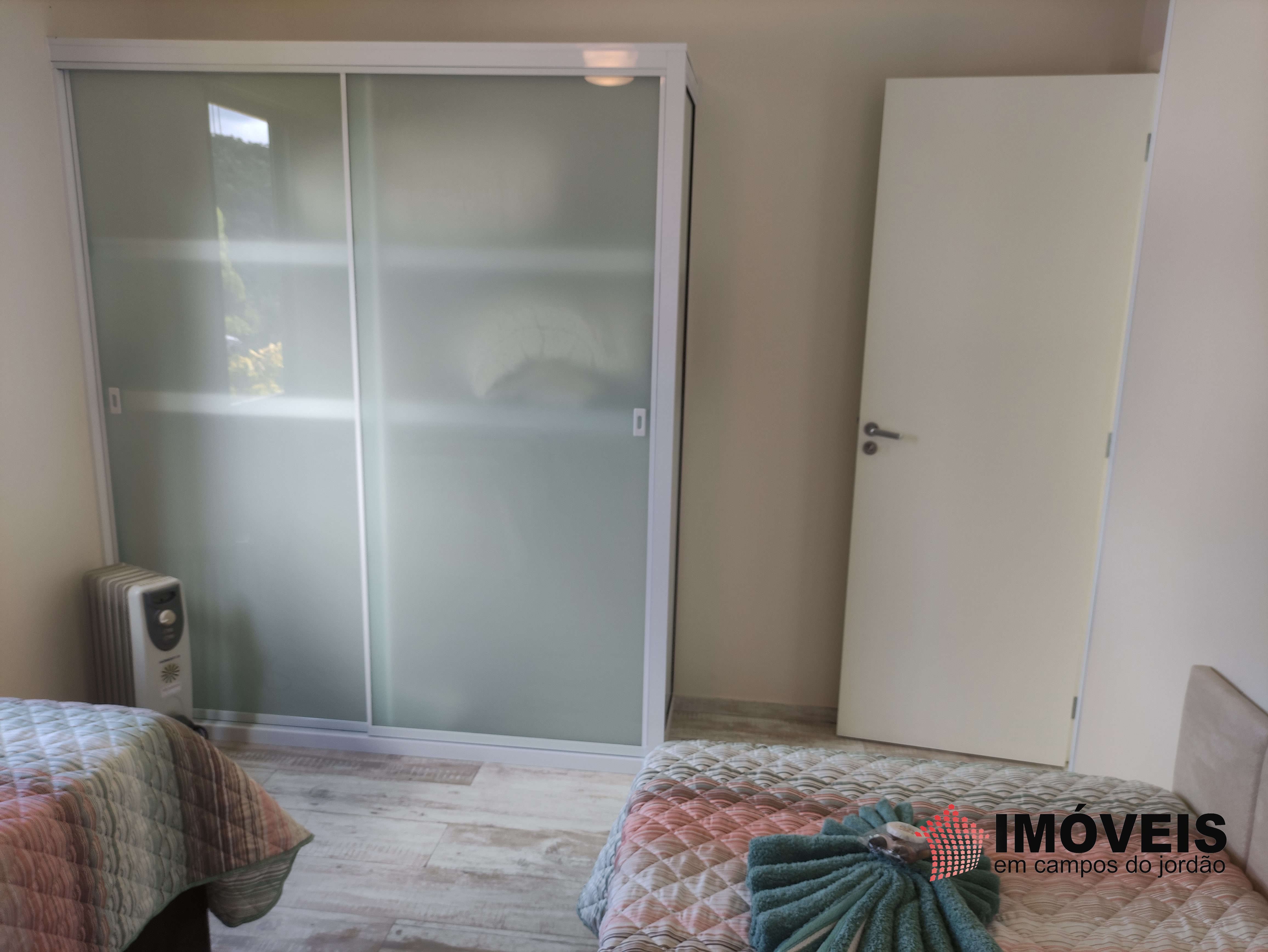 0 para Apartamentos - Venda em Campos do Jordão