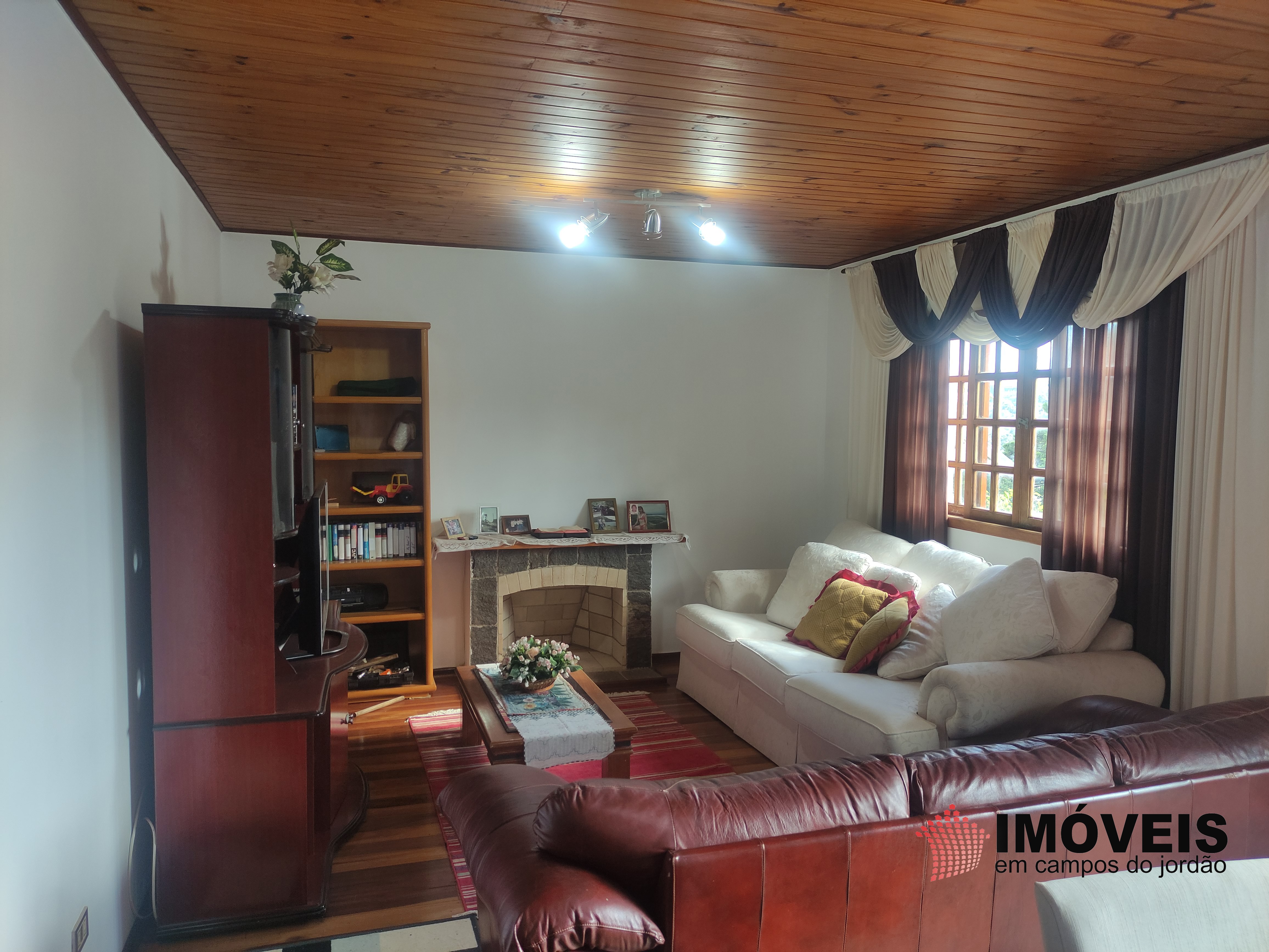 0 para Apartamentos - Venda em Campos do Jordão
