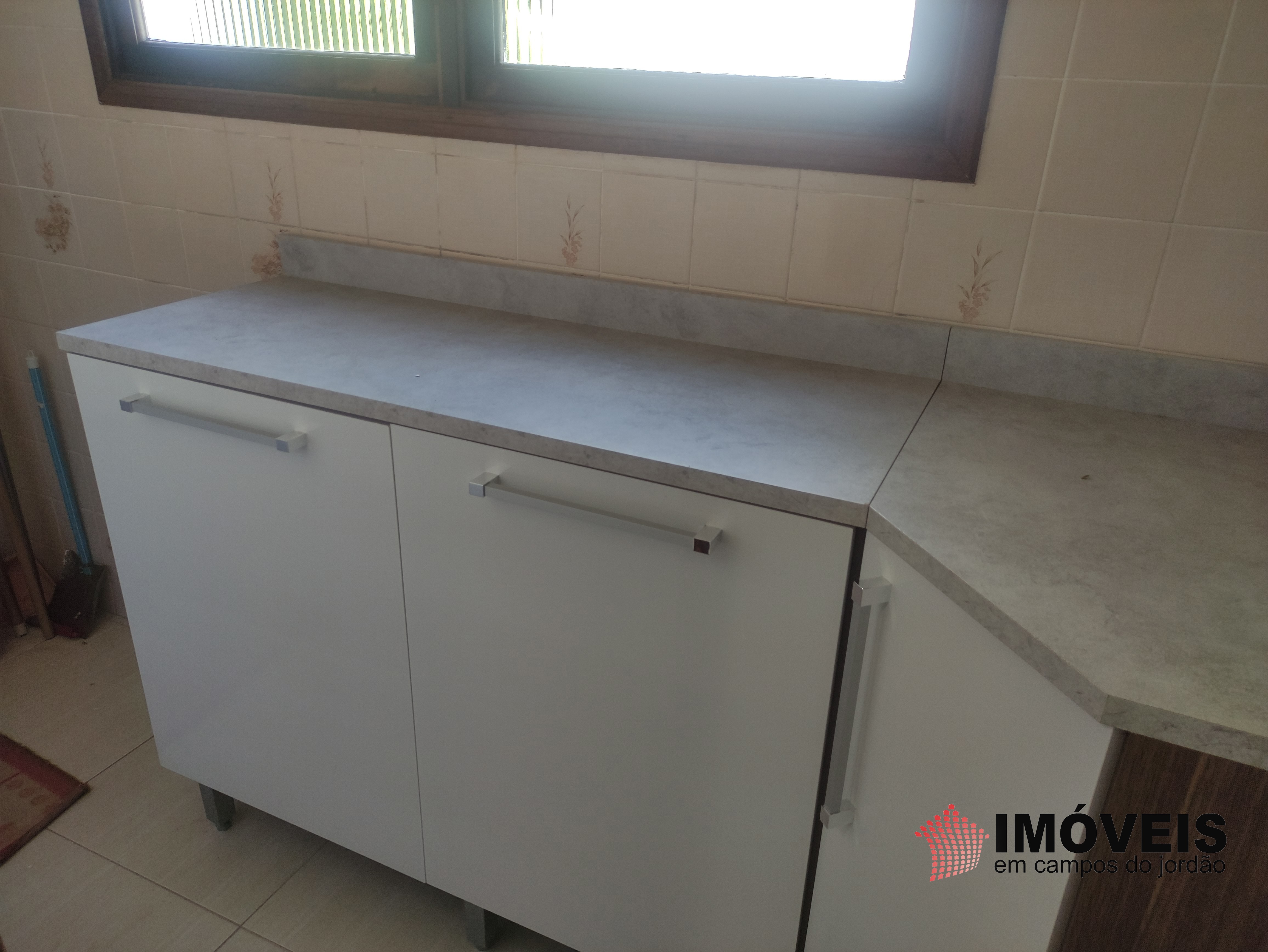 0 para Apartamentos - Venda em Campos do Jordão