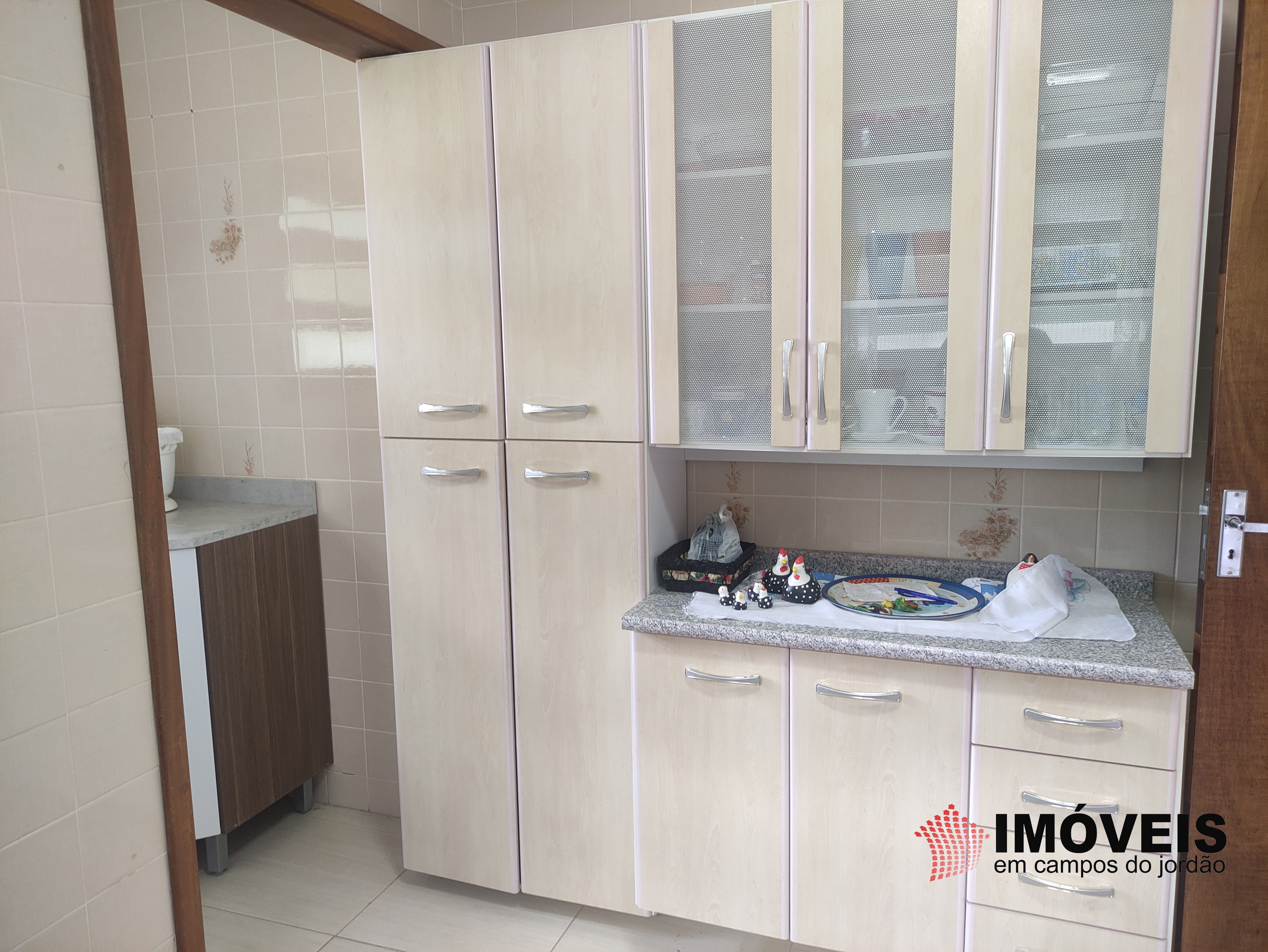 0 para Apartamentos - Venda em Campos do Jordão