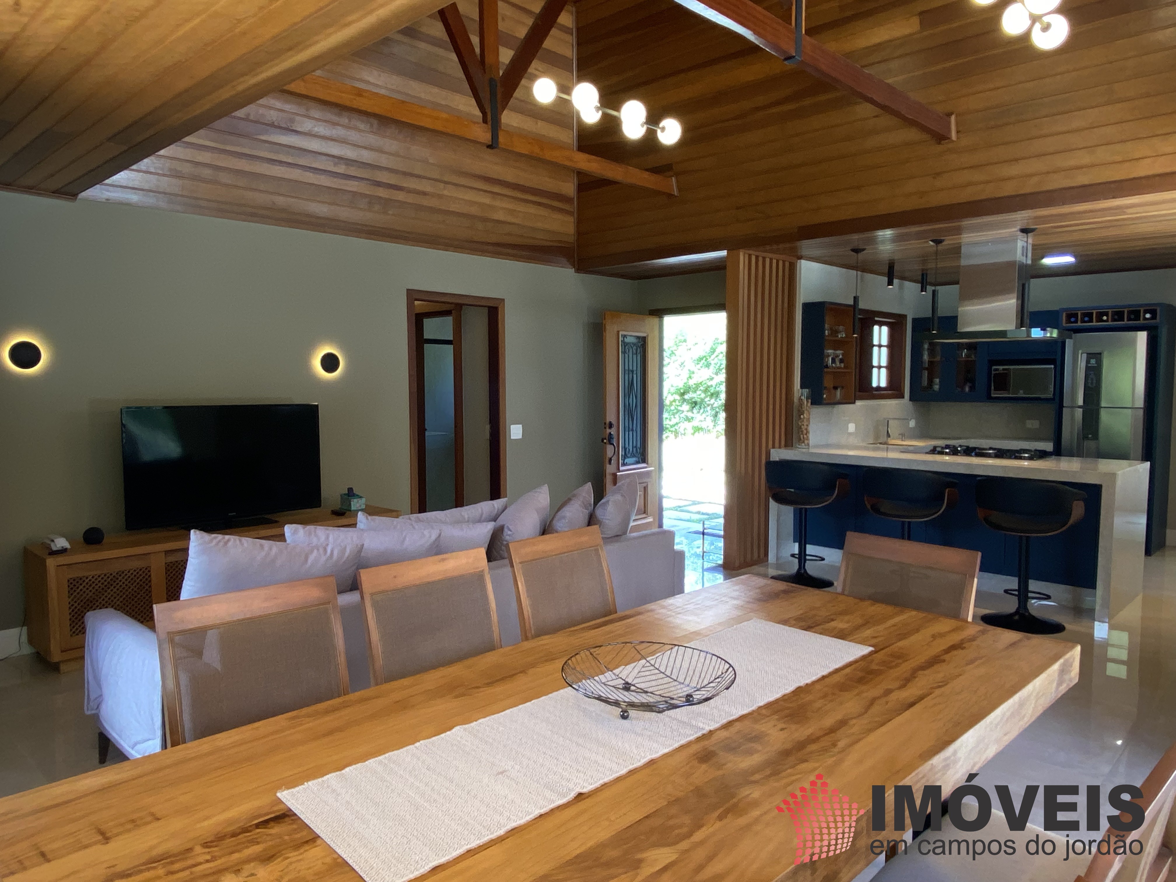 1 para Casas - Venda em Campos do Jordão