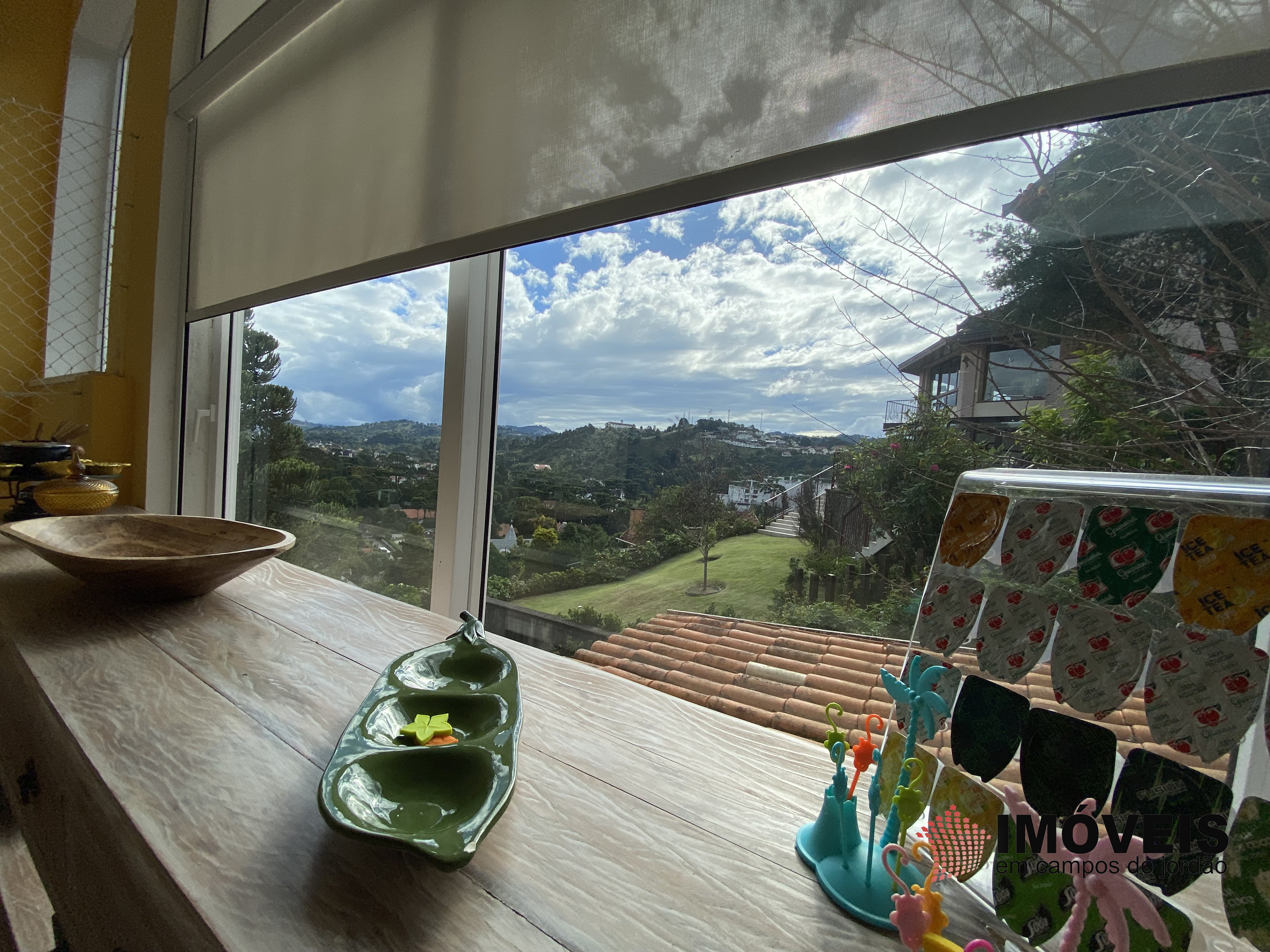 0 para Casas - Venda em Campos do Jordão