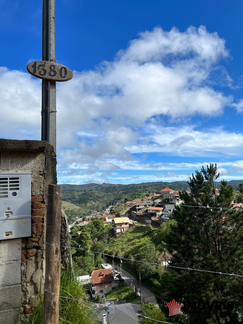 0 para Terrenos - Venda em Campos do Jordão