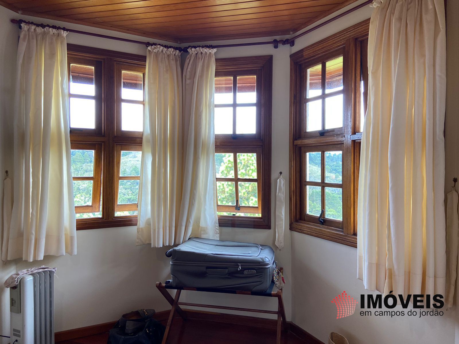 0 para Casas - Venda em Campos do Jordão