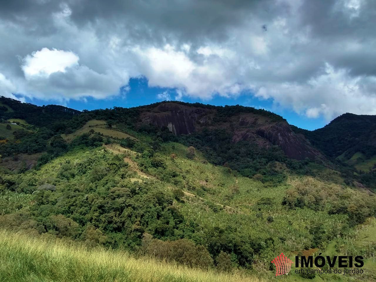 0 para Terrenos - Venda em Campos do Jordão