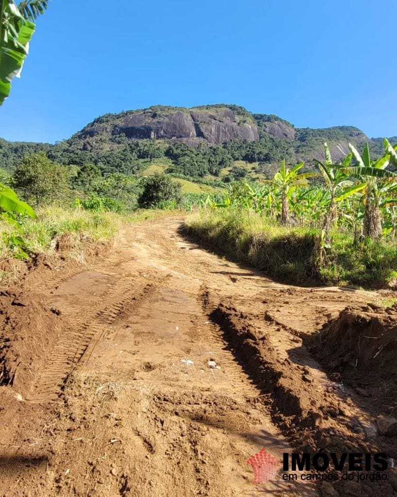 0 para Terrenos - Venda em Campos do Jordão