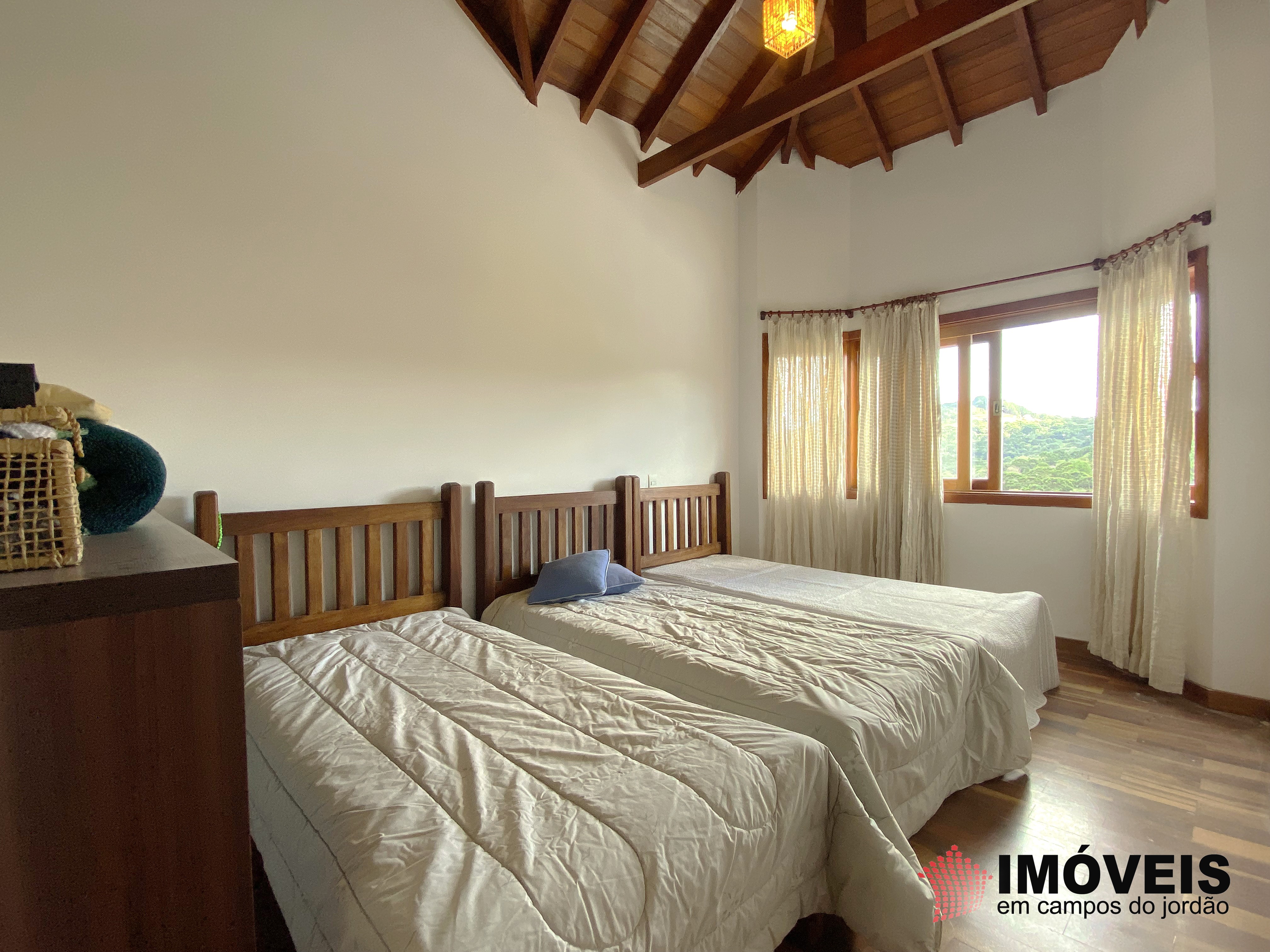 0 para Casas - Venda em Campos do Jordão