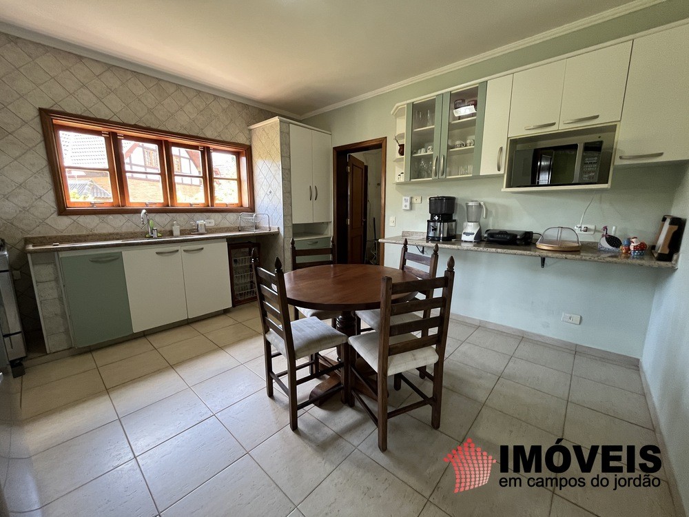 1 para Casas - Venda em Campos do Jordão