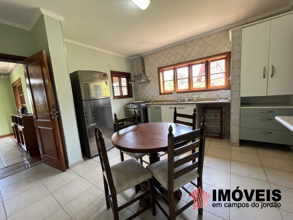 1 para Casas - Venda em Campos do Jordão