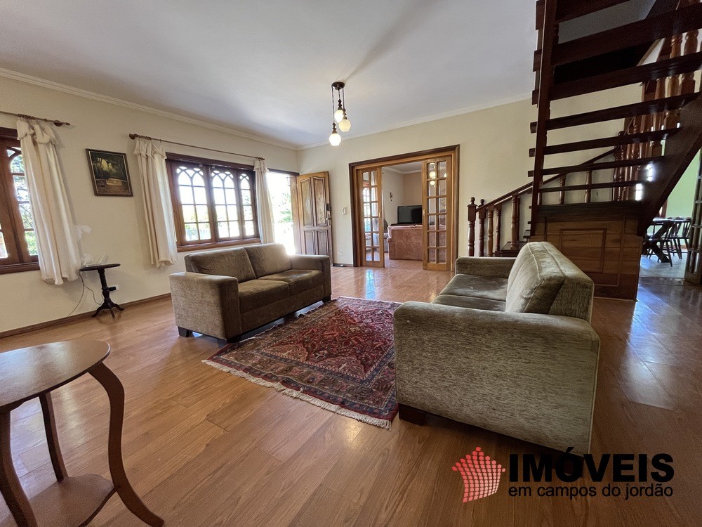 1 para Casas - Venda em Campos do Jordão