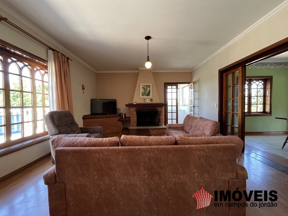 1 para Casas - Venda em Campos do Jordão