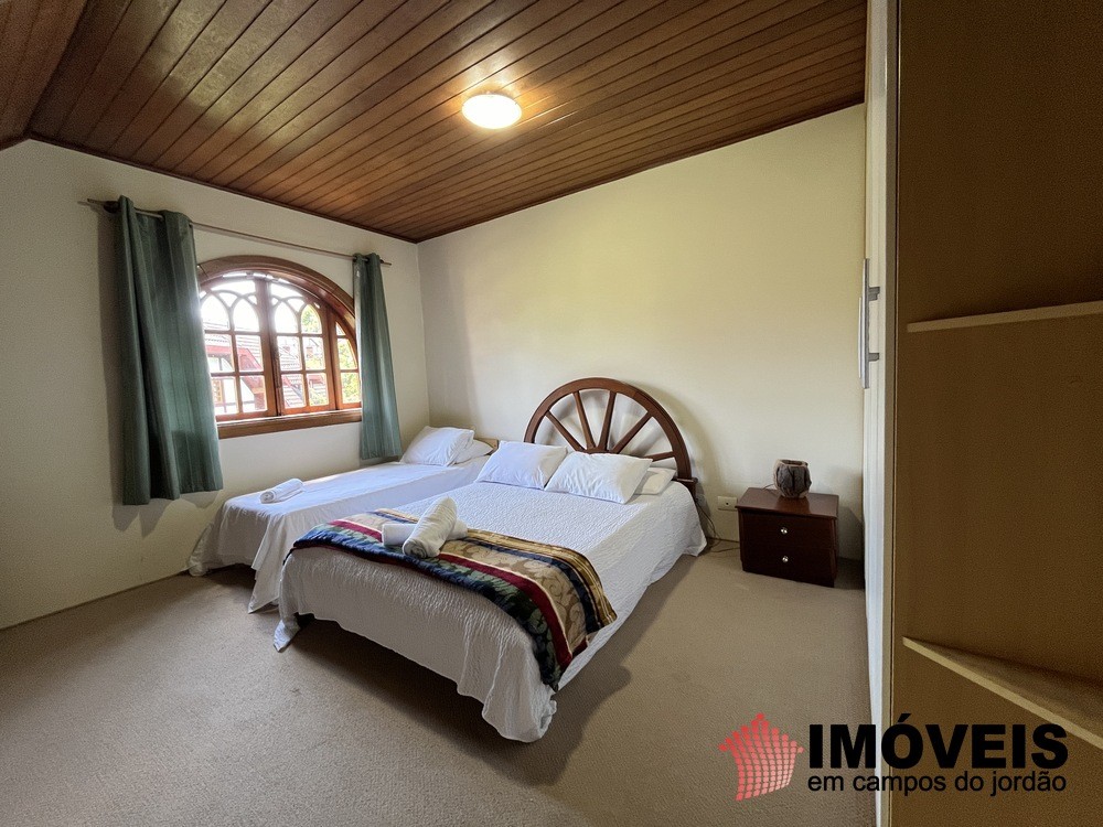 1 para Casas - Venda em Campos do Jordão