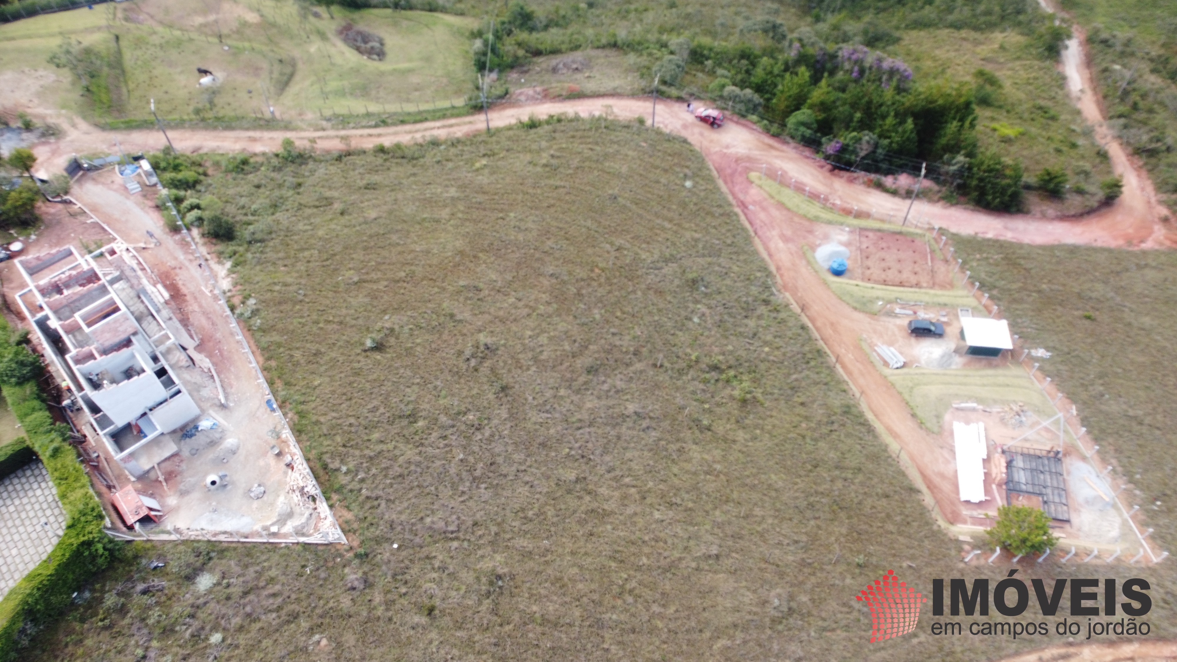 0 para Terrenos - Venda em Campos do Jordão
