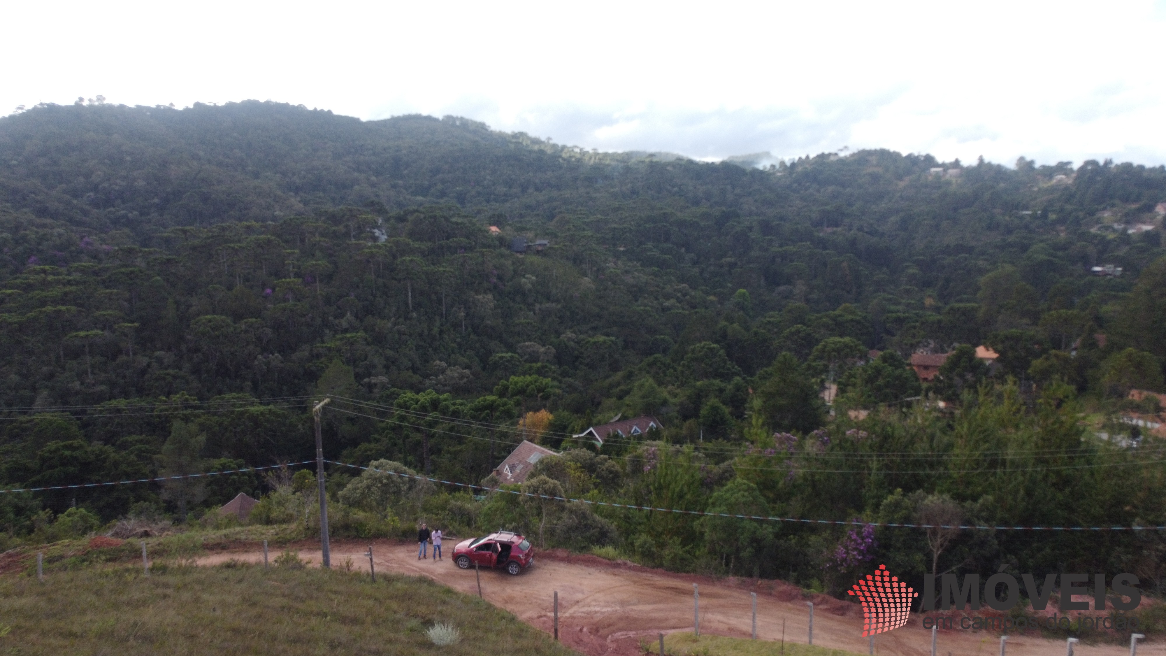 0 para Terrenos - Venda em Campos do Jordão