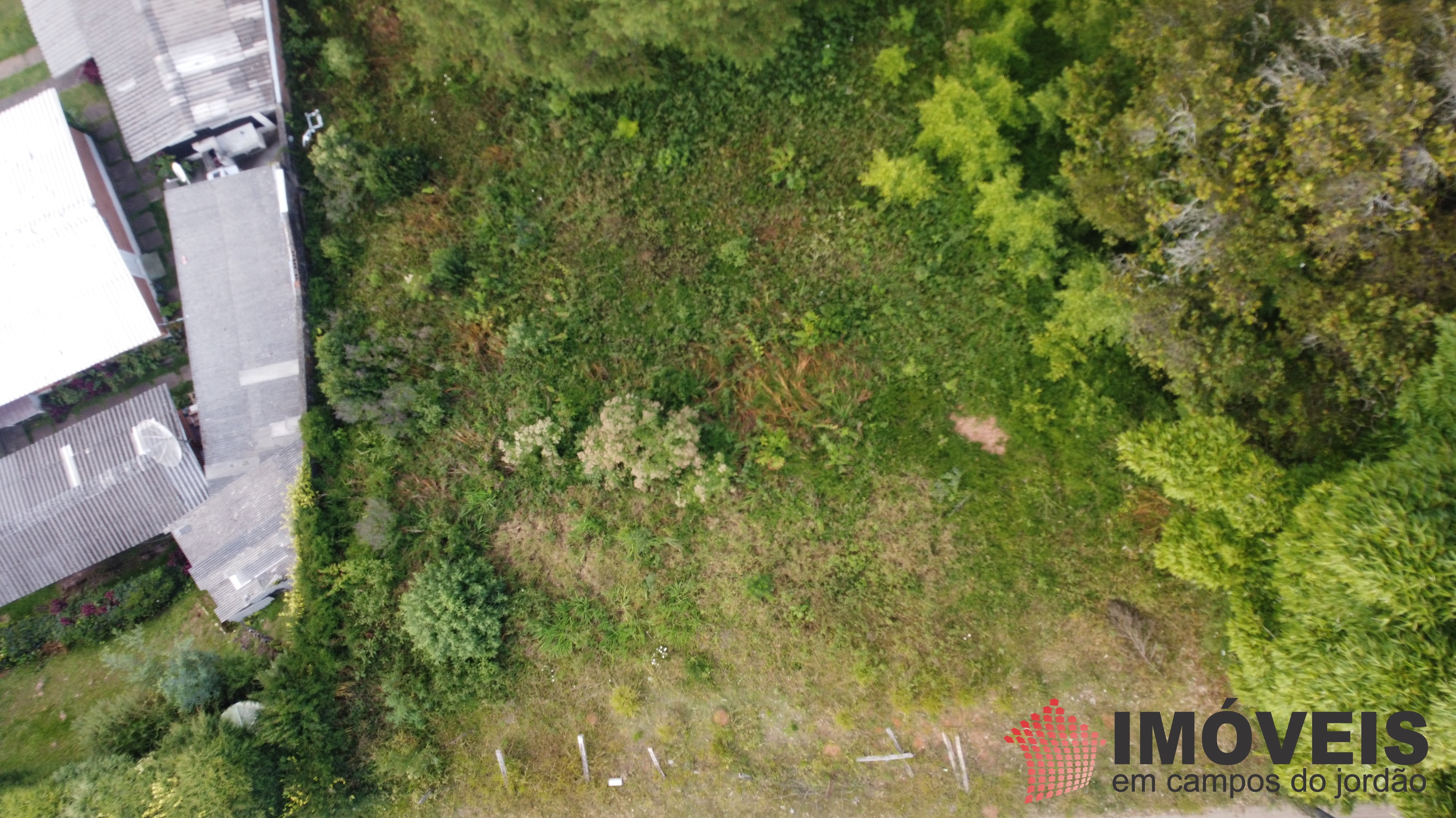 0 para Terrenos - Venda em Campos do Jordão