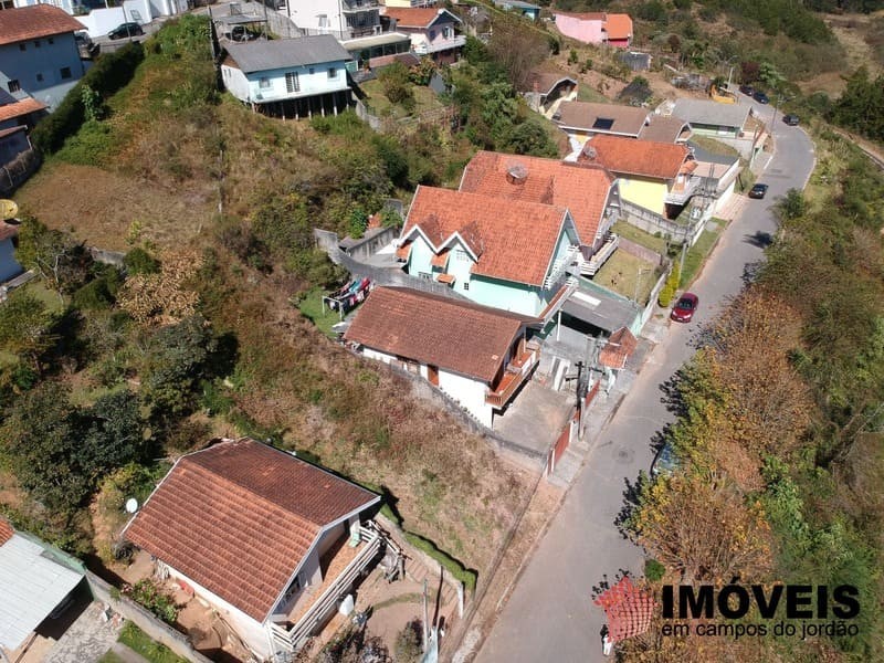 0 para Terrenos - Venda em Campos do Jordão