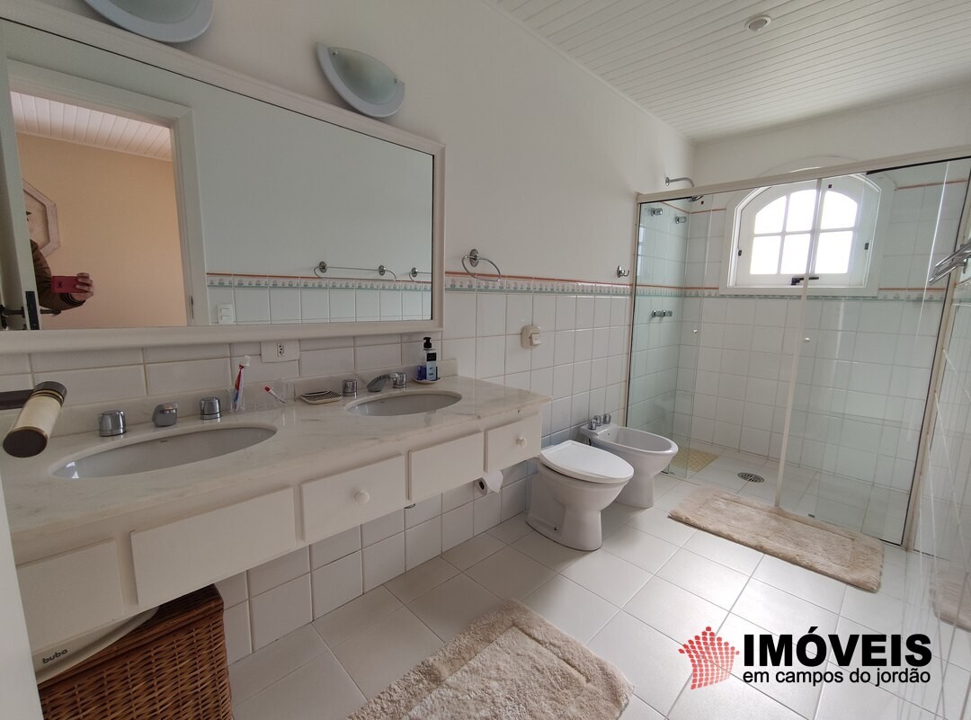 0 para Casas - Venda em Campos do Jordão