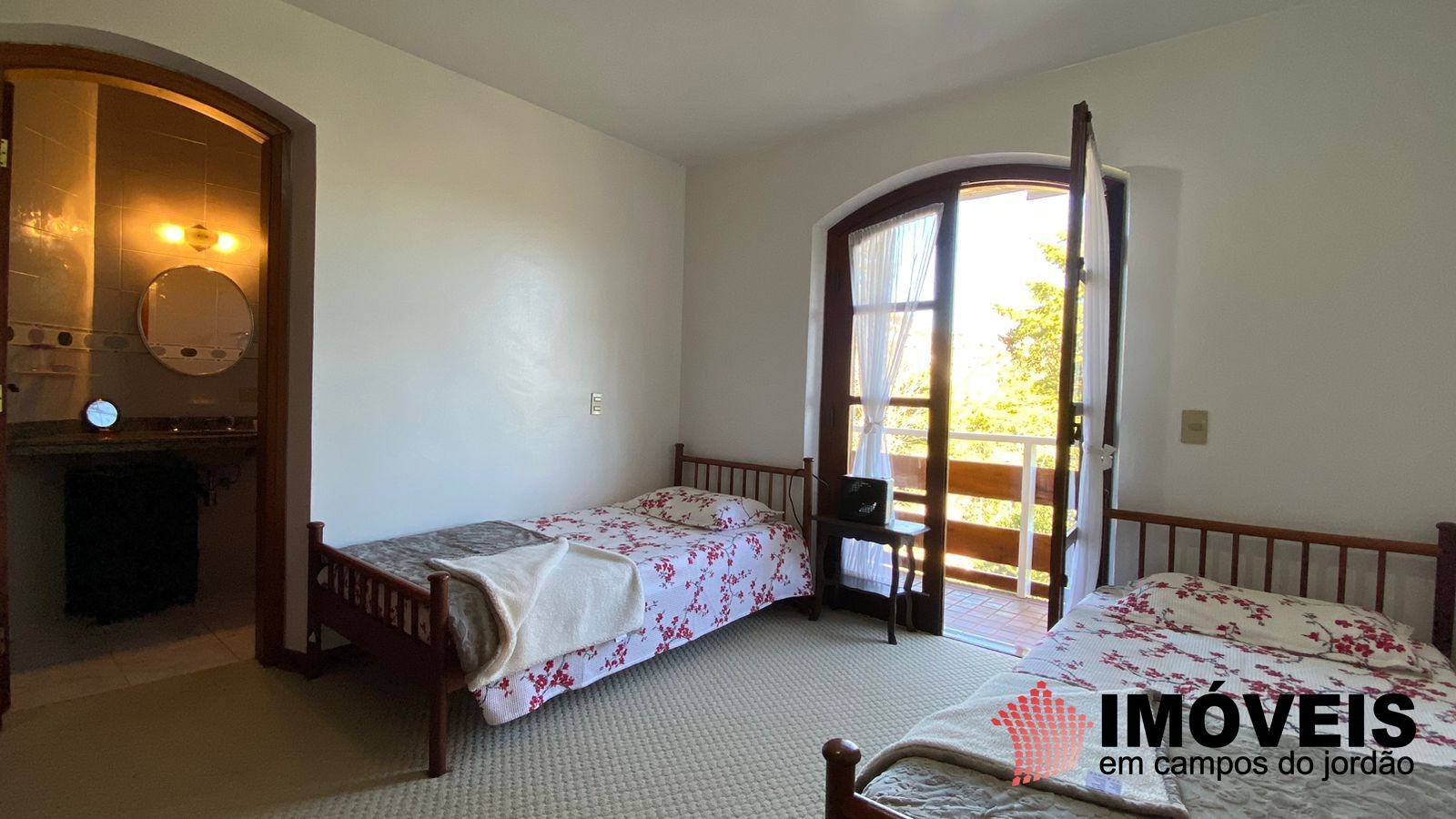 0 para Casas - Venda em Campos do Jordão