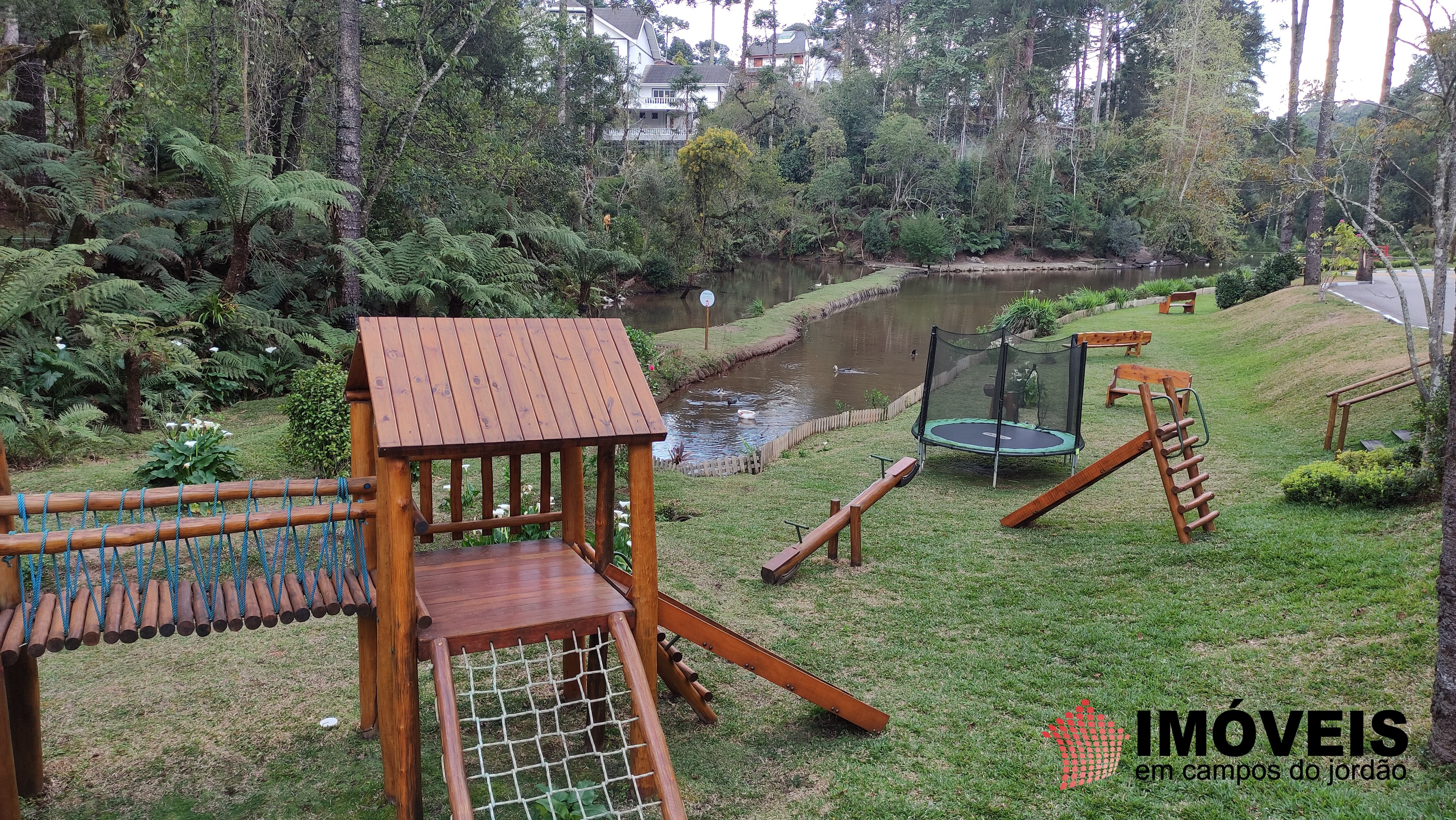 0 para Terrenos - Venda em Campos do Jordão