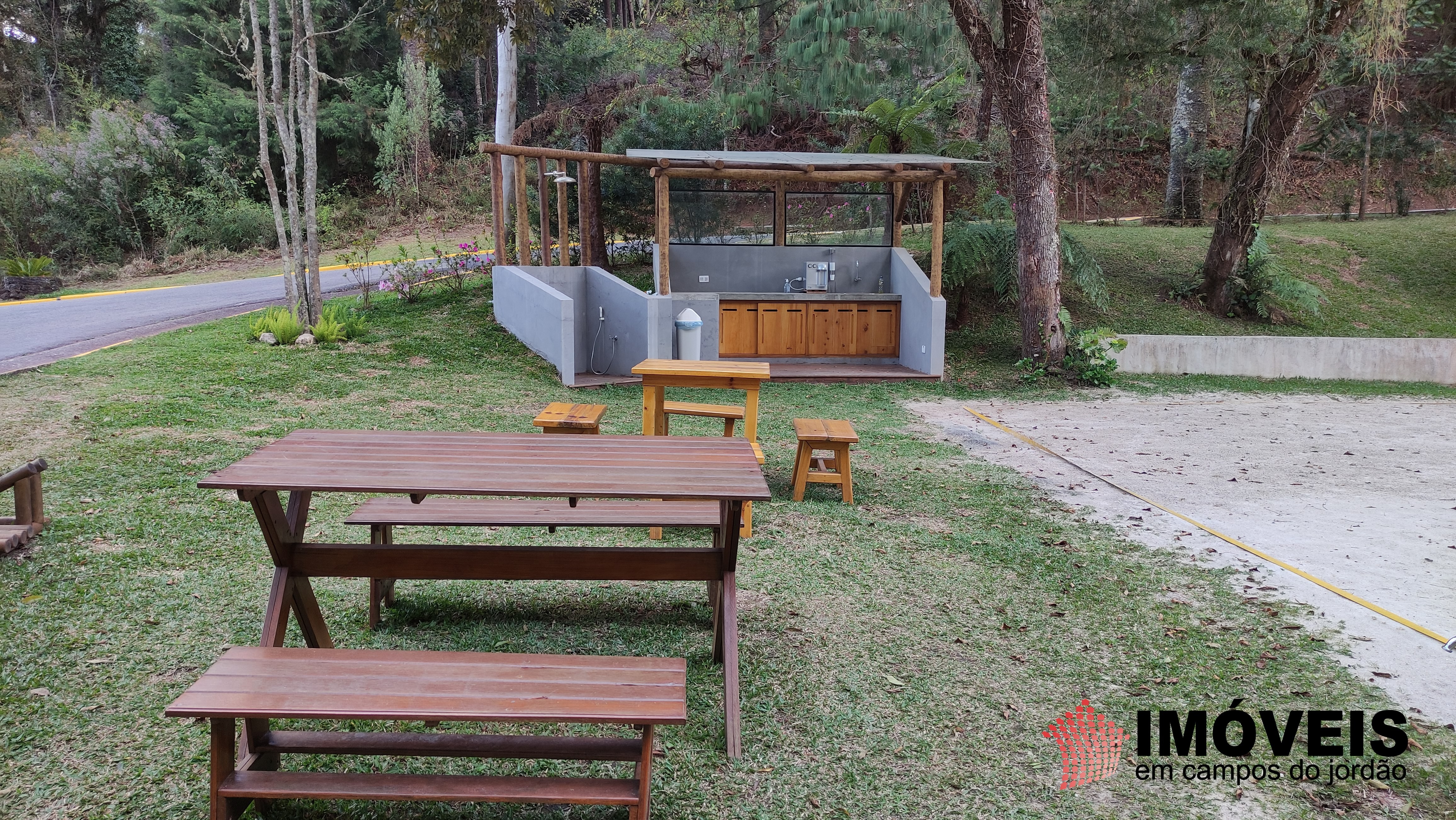 0 para Terrenos - Venda em Campos do Jordão