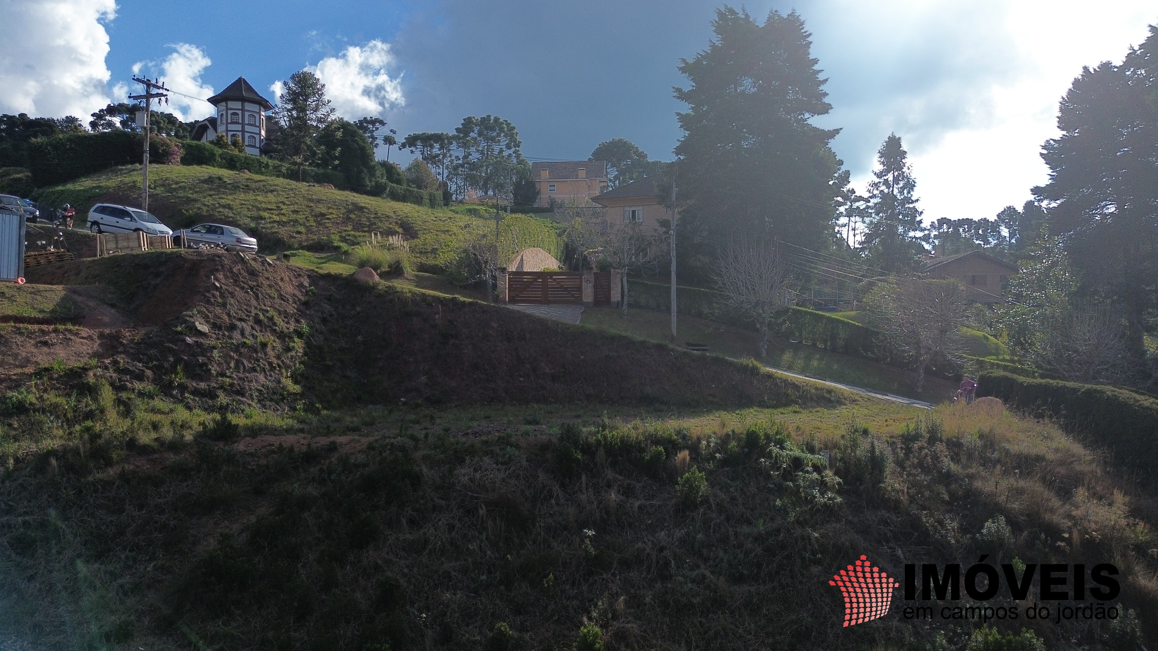 0 para Terrenos - Venda em Campos do Jordão