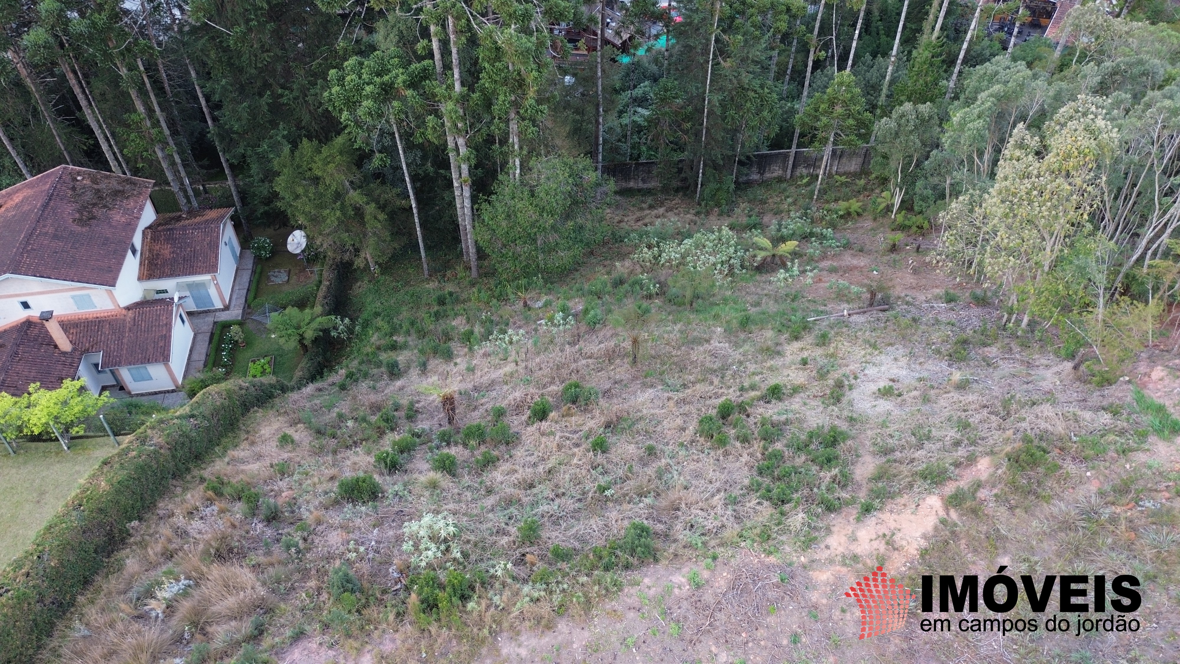 0 para Terrenos - Venda em Campos do Jordão