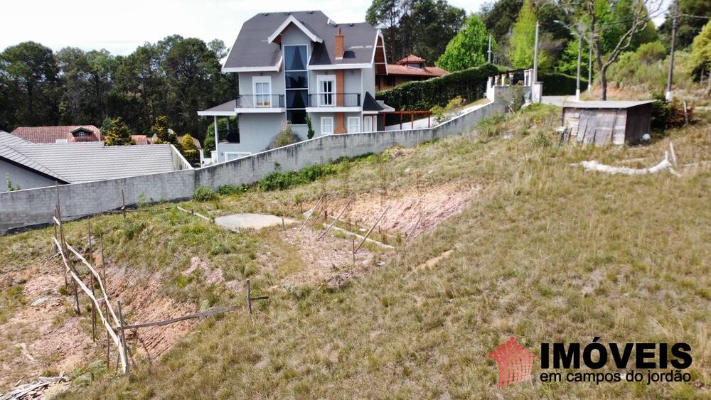 0 para Terrenos - Venda em Campos do Jordão