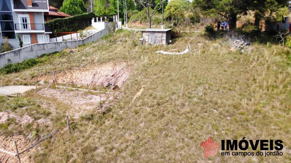0 para Terrenos - Venda em Campos do Jordão