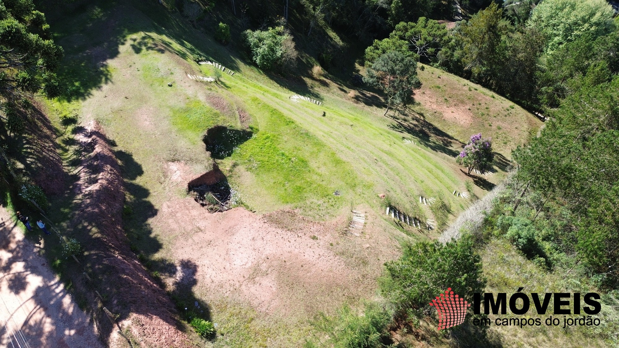 0 para Terrenos - Venda em Campos do Jordão
