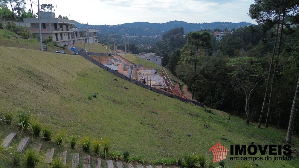 0 para Terrenos - Venda em Campos do Jordão