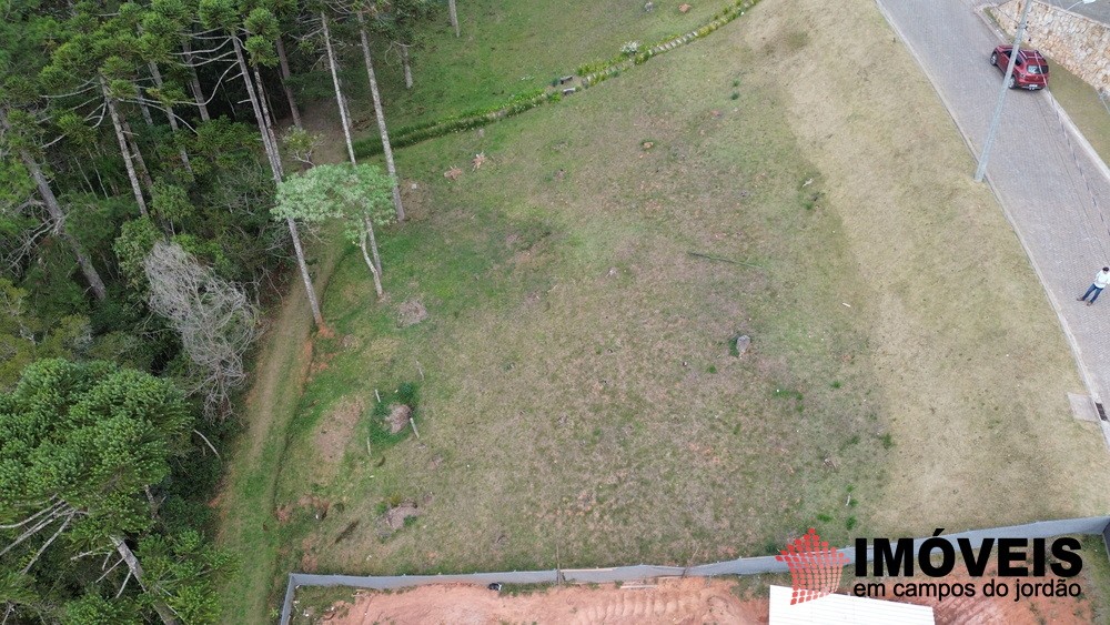 0 para Terrenos - Venda em Campos do Jordão
