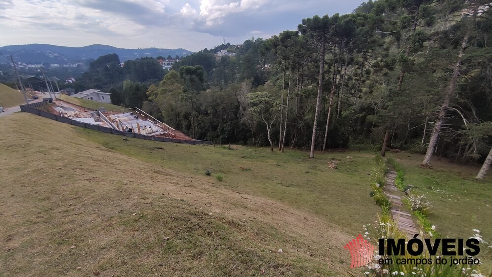 0 para Terrenos - Venda em Campos do Jordão