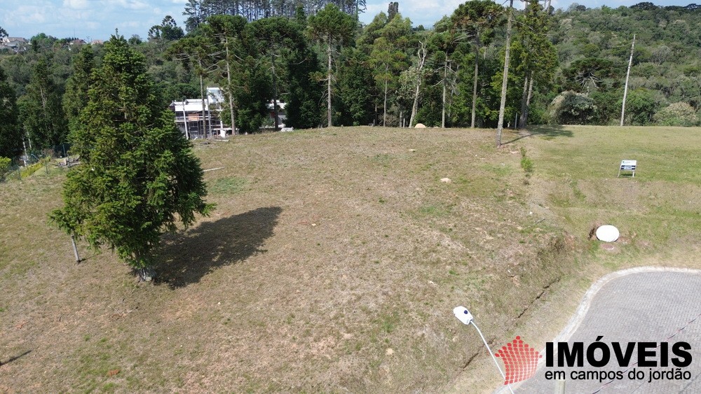 0 para Terrenos - Venda em Campos do Jordão